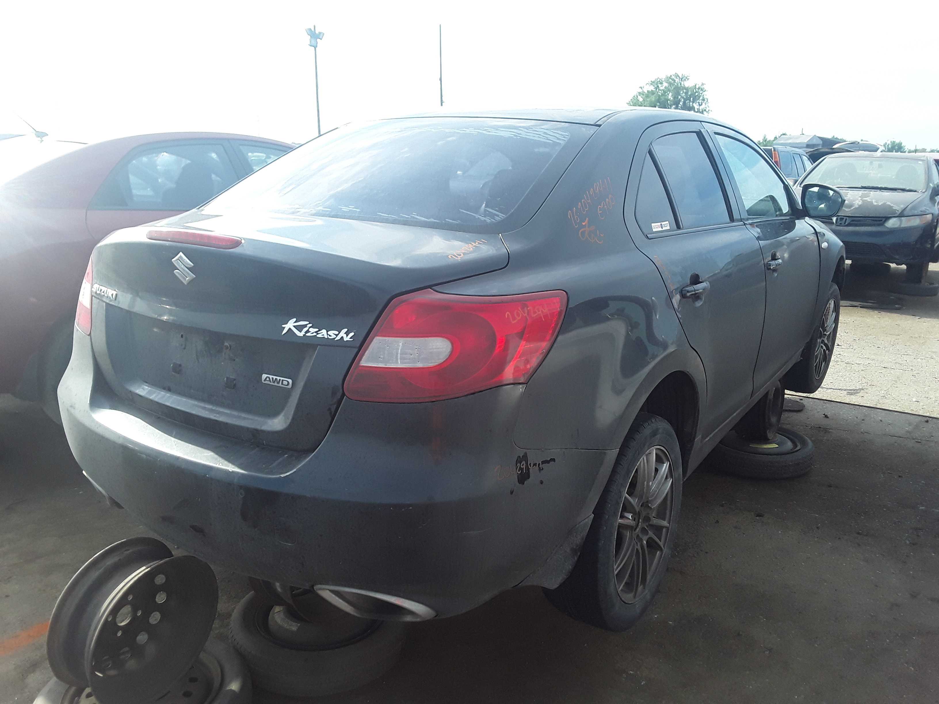 SUZUKI KIZASHI 2011