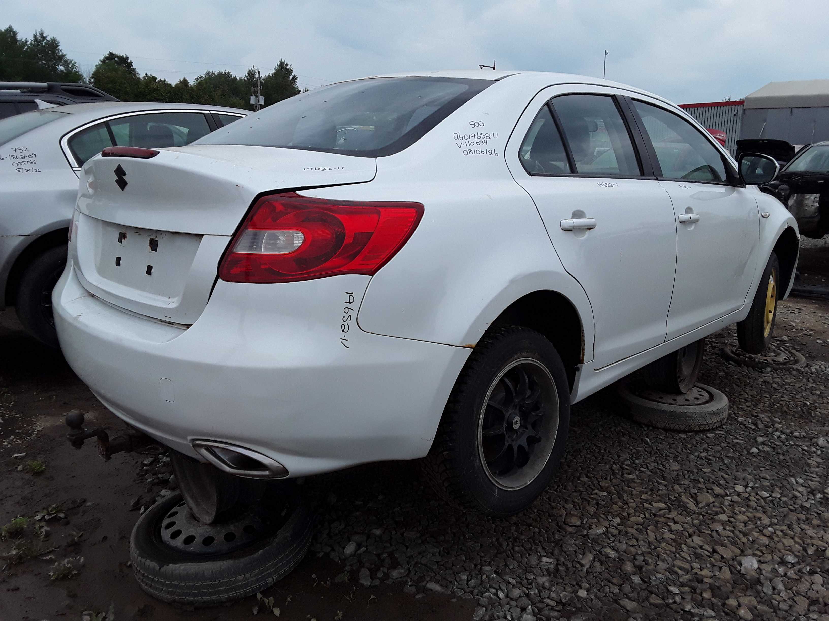SUZUKI KIZASHI 2011