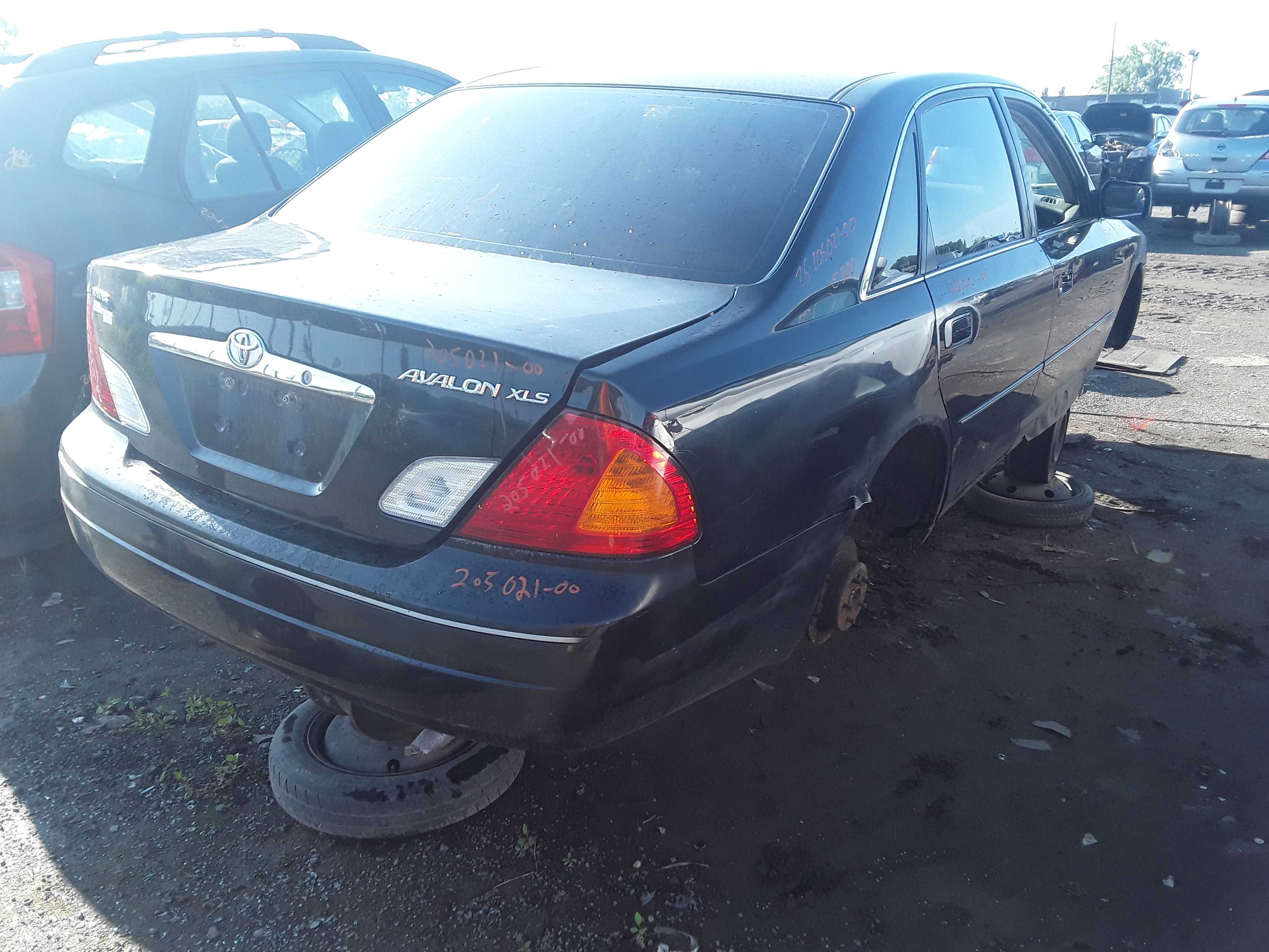 TOYOTA AVALON 2000