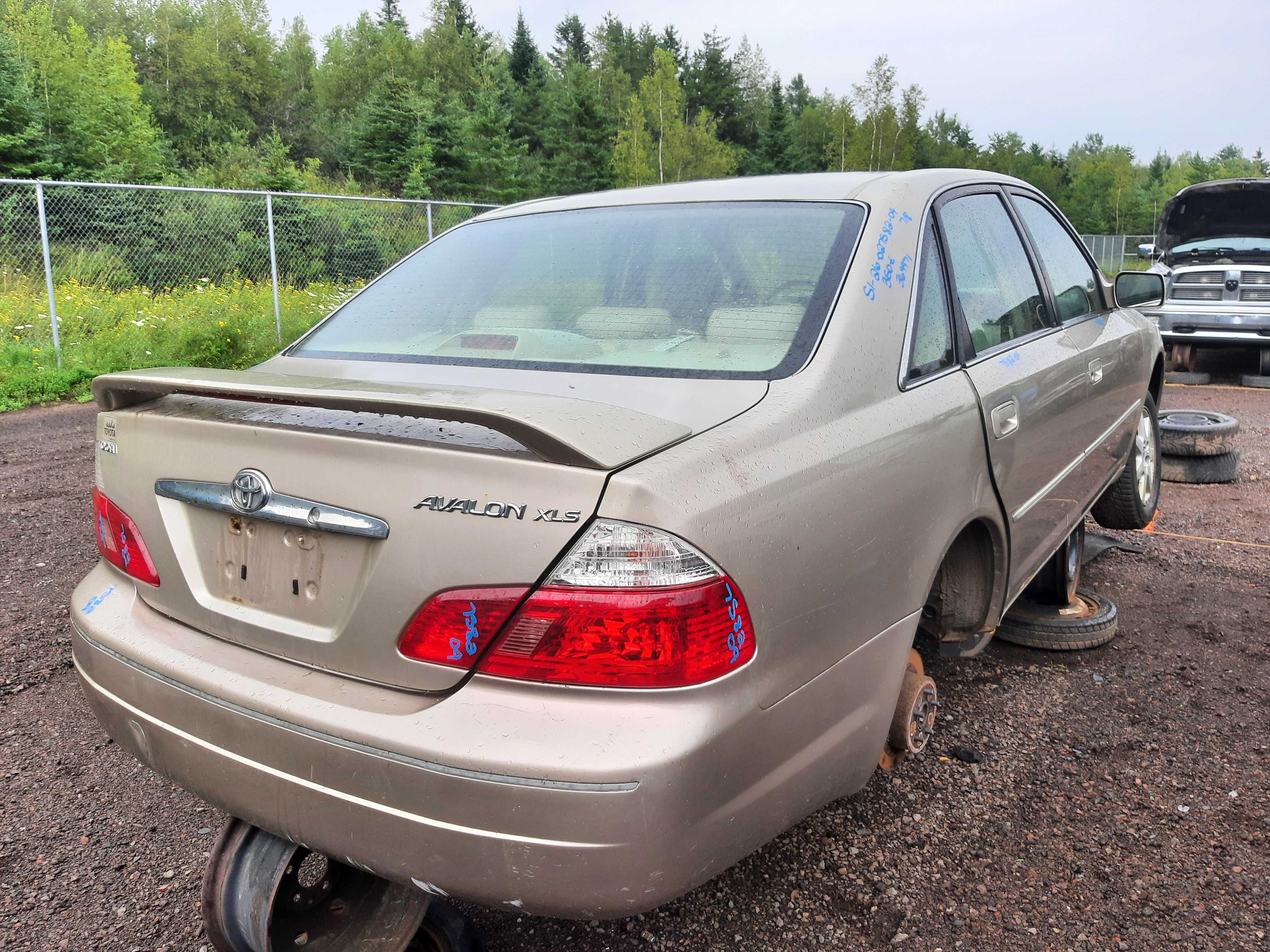 TOYOTA AVALON 2004
