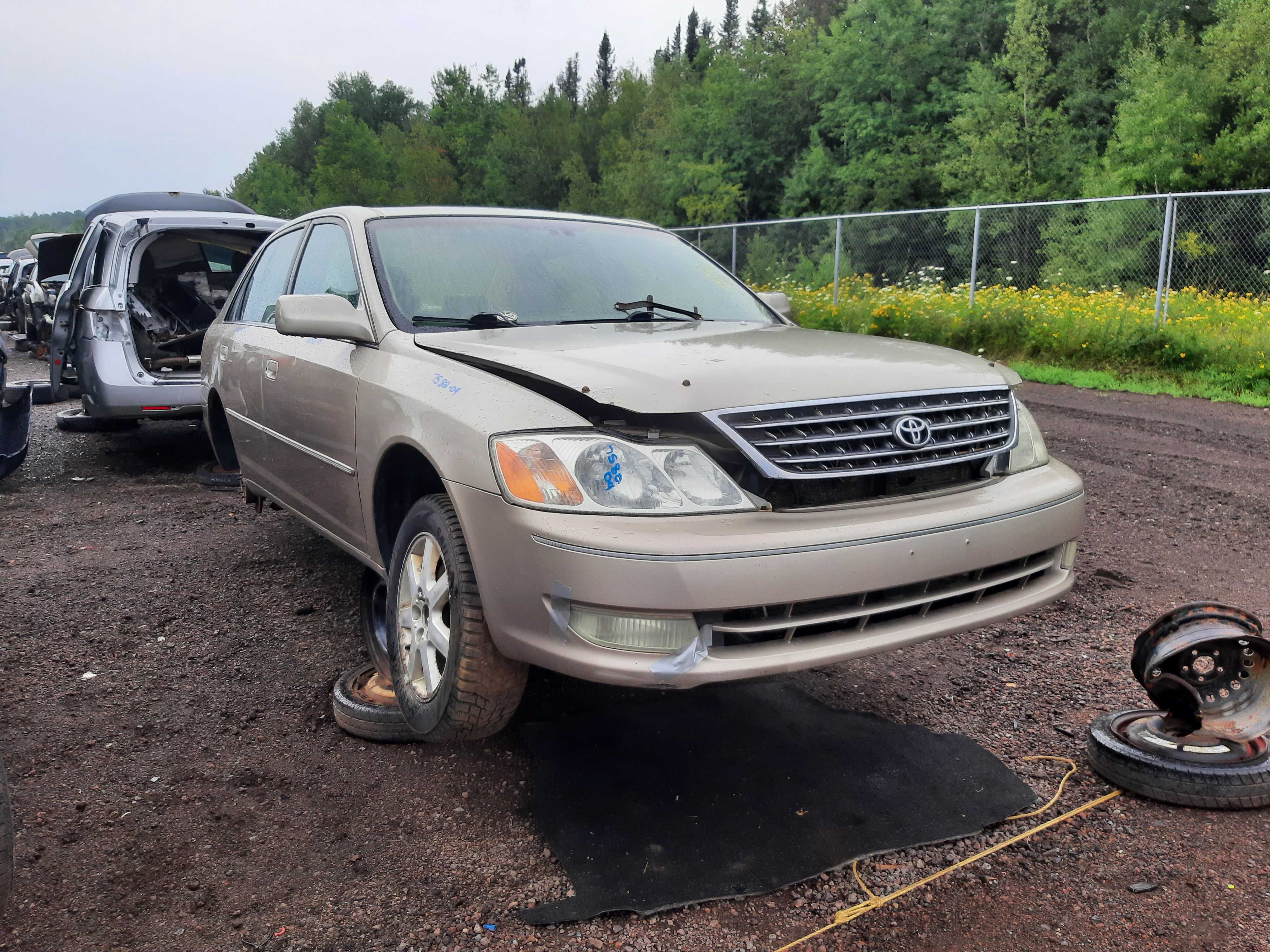 TOYOTA AVALON 2004