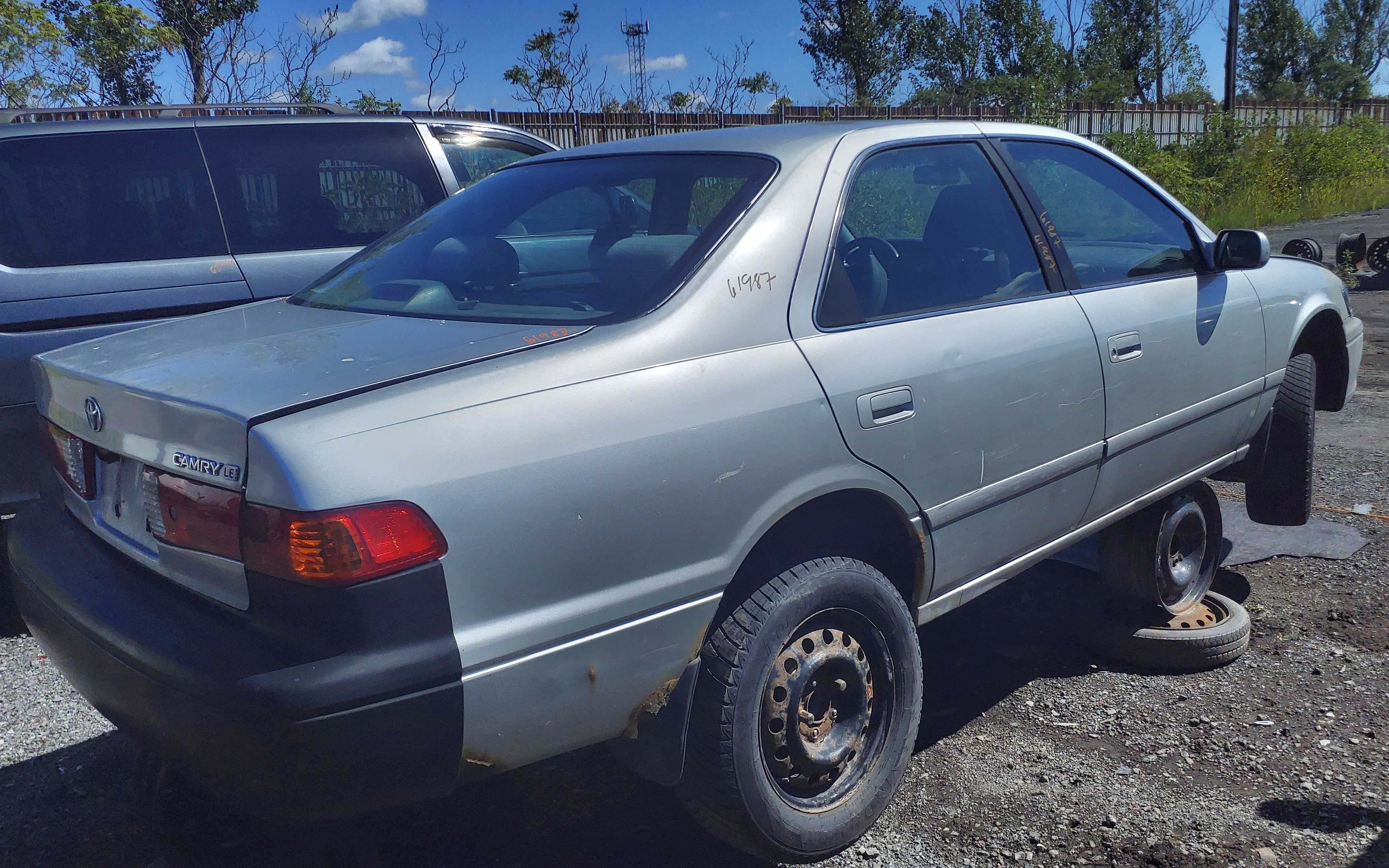 TOYOTA CAMRY 2000