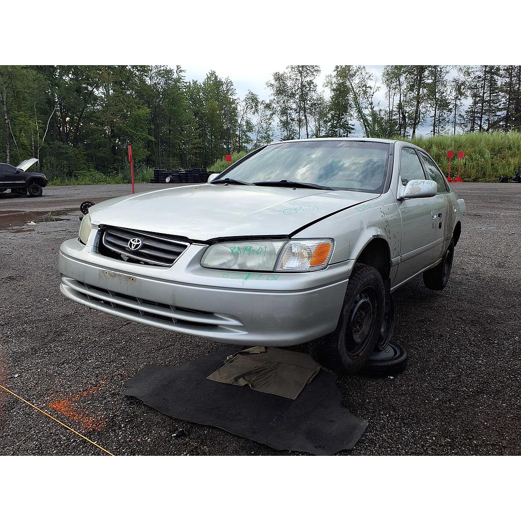 TOYOTA CAMRY 2001