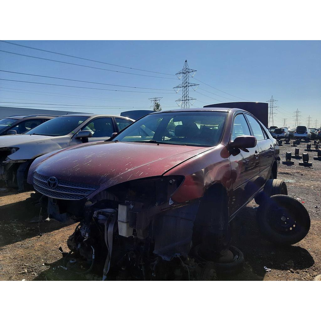 TOYOTA CAMRY 2004