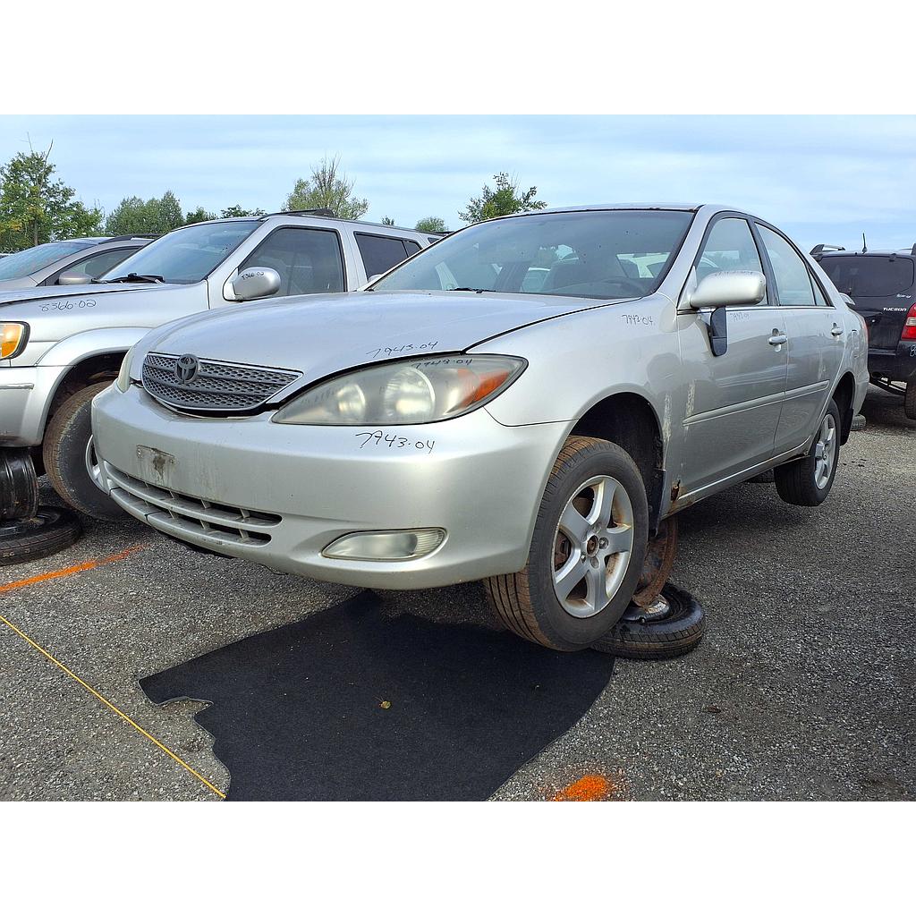 TOYOTA CAMRY 2004