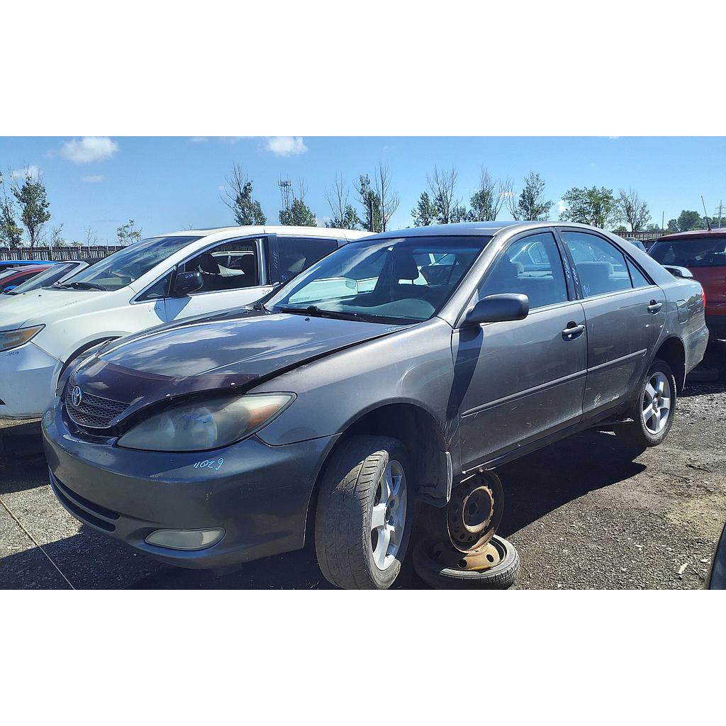 TOYOTA CAMRY 2004