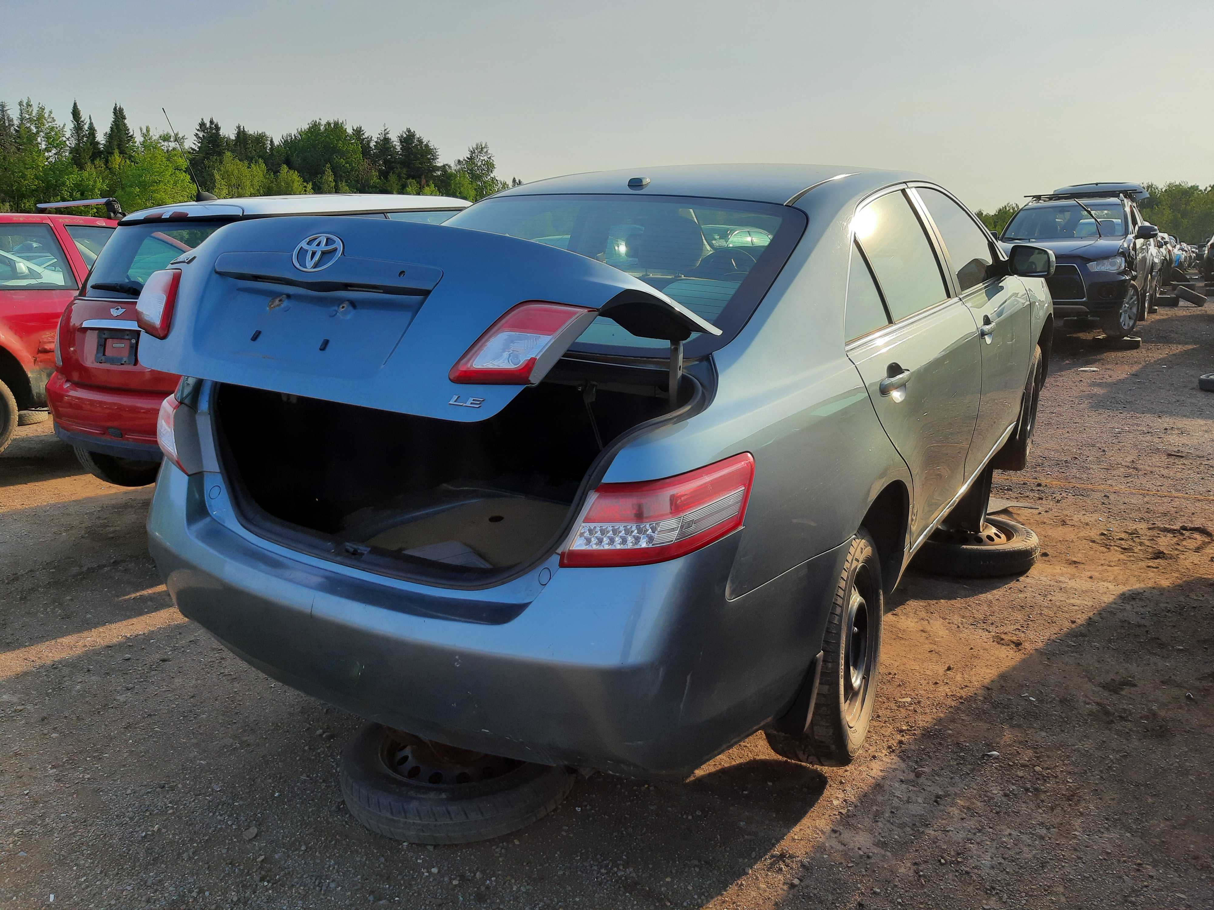 TOYOTA CAMRY 2010
