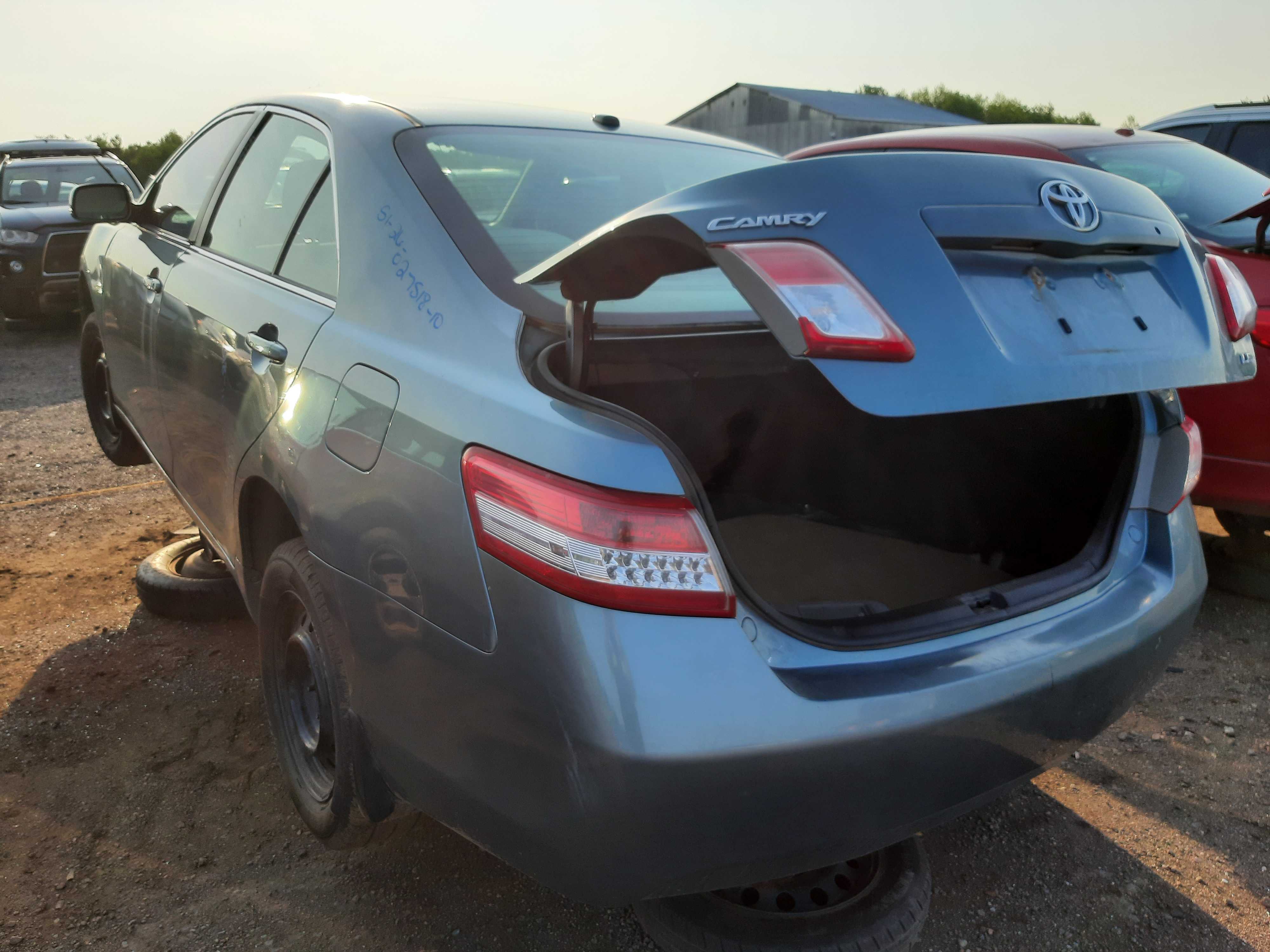 TOYOTA CAMRY 2010
