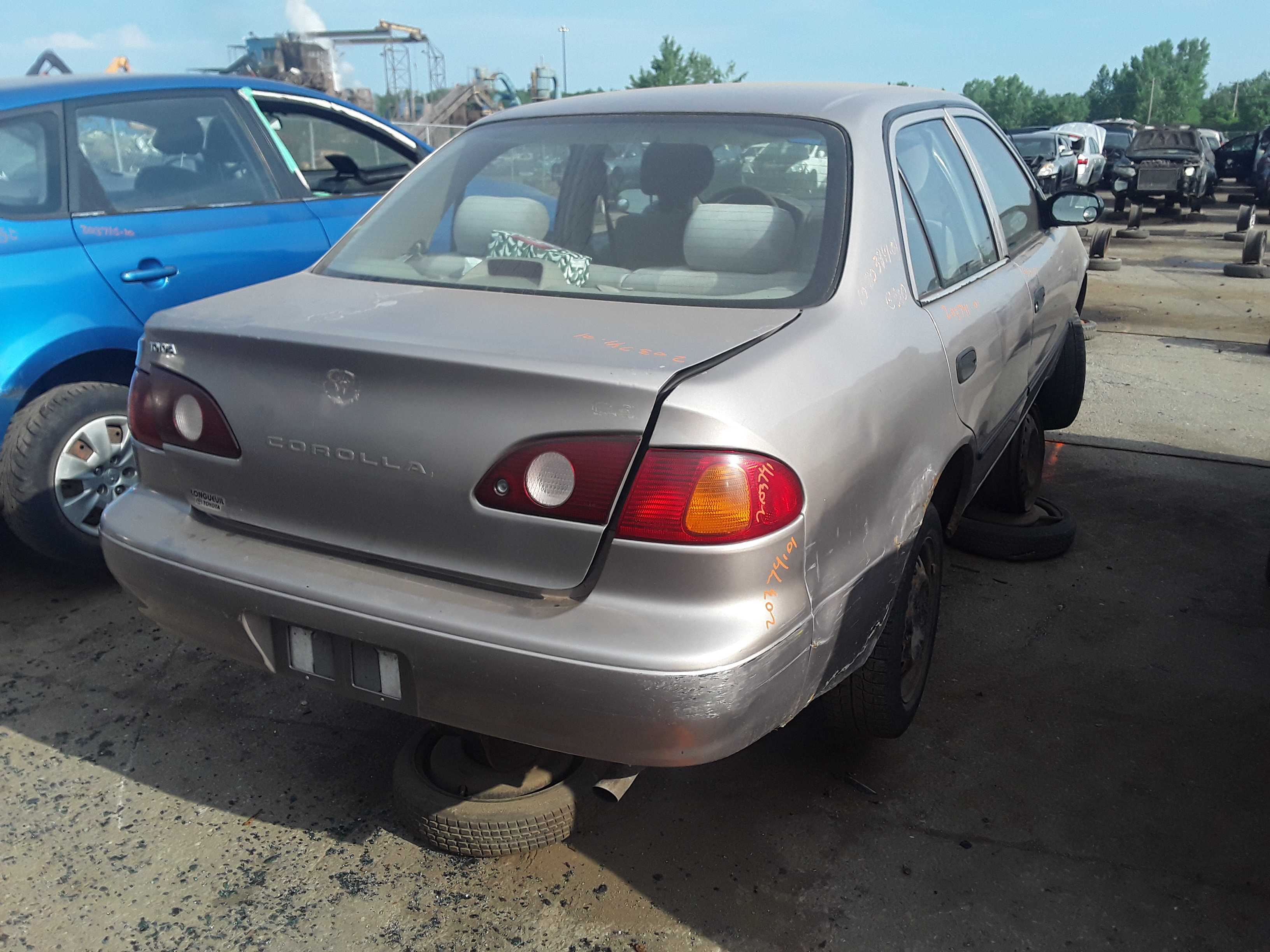 TOYOTA COROLLA 2001
