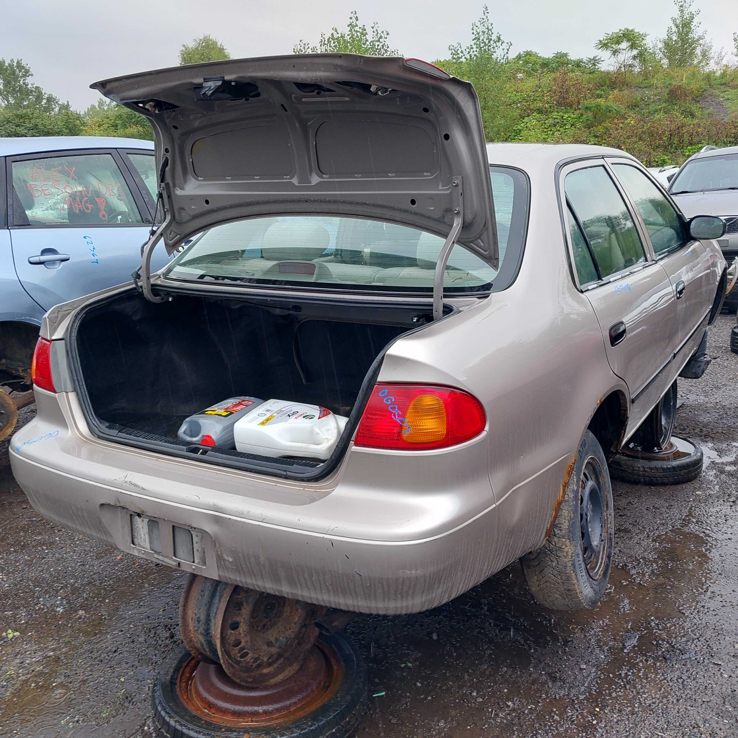 TOYOTA COROLLA 2001