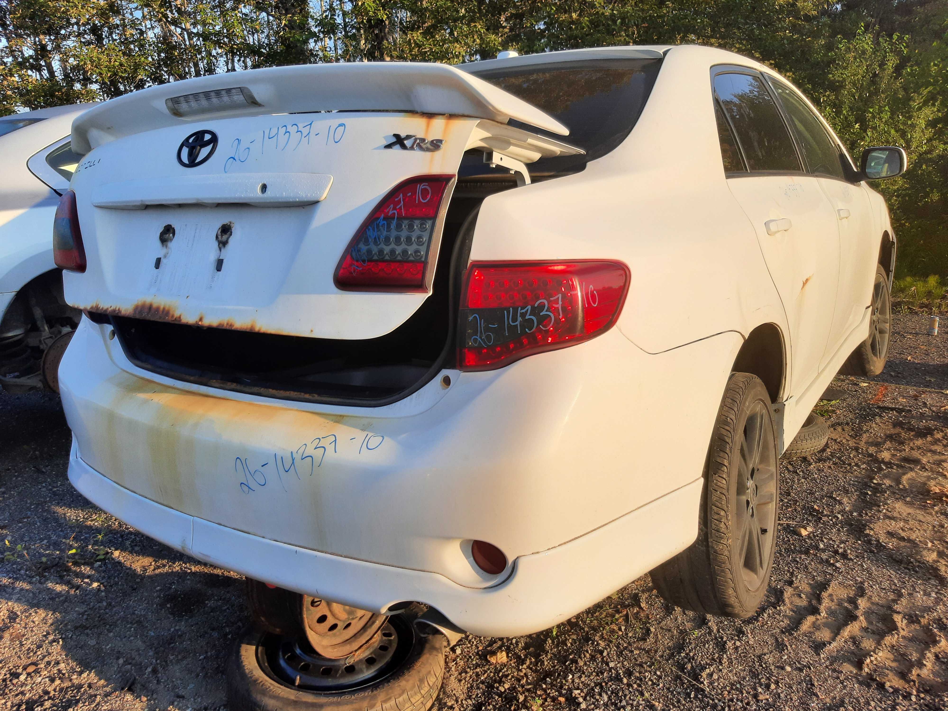 TOYOTA COROLLA 2010