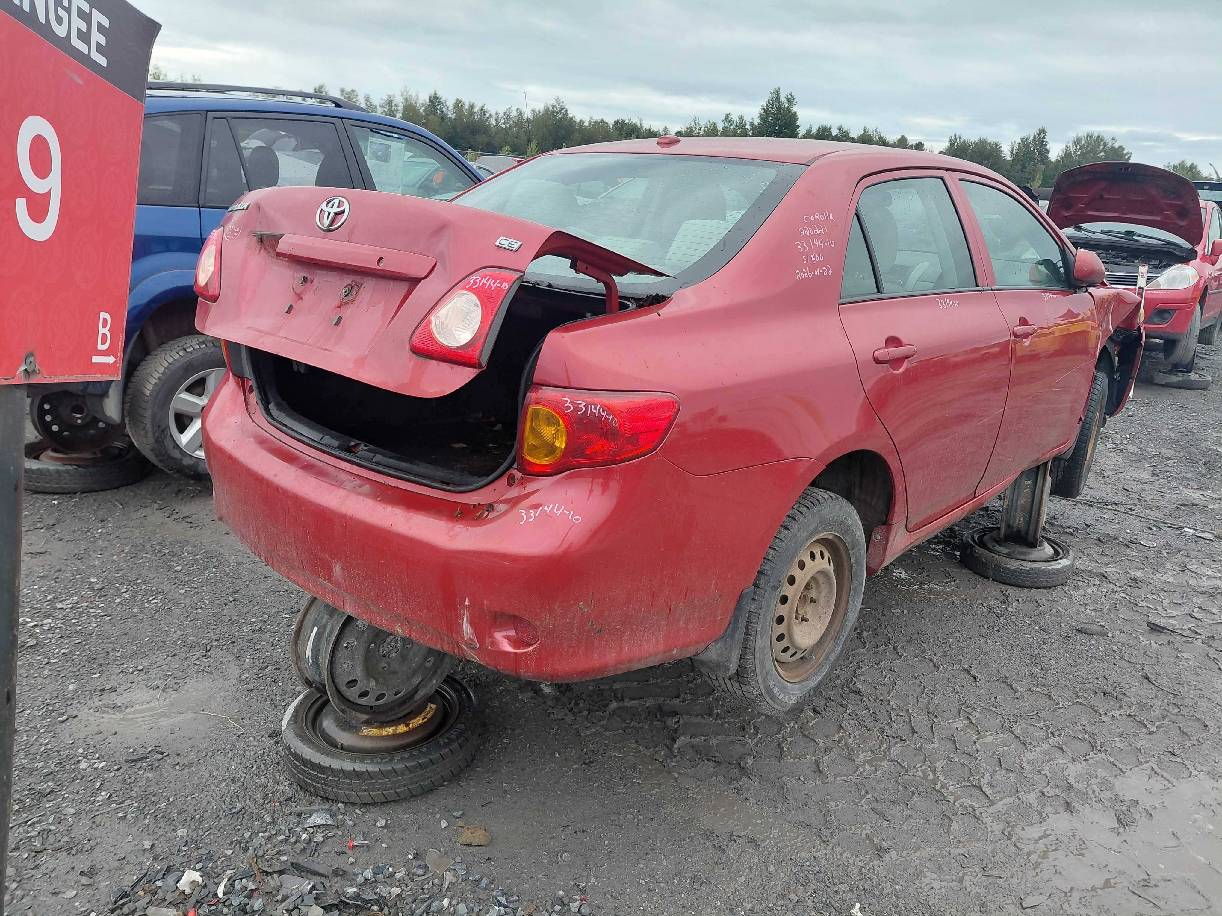 TOYOTA COROLLA 2010
