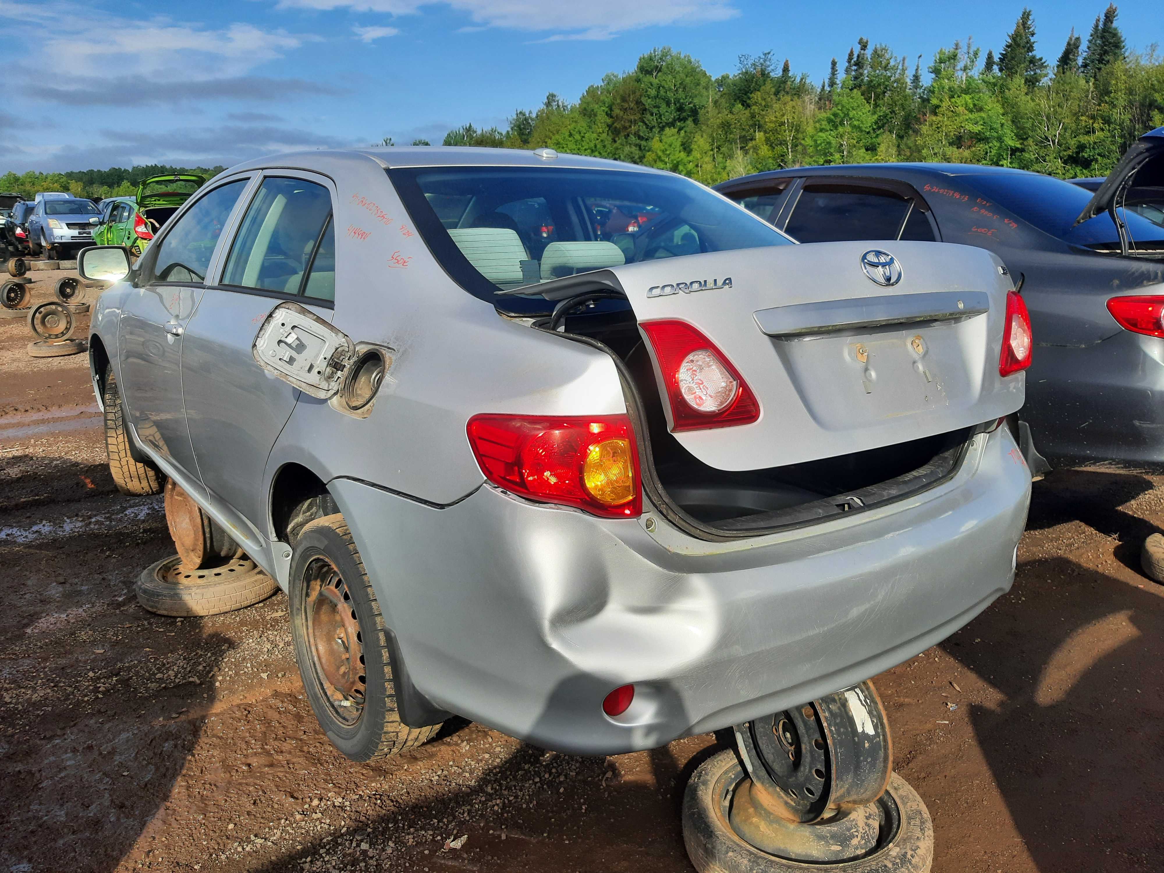 TOYOTA COROLLA 2010
