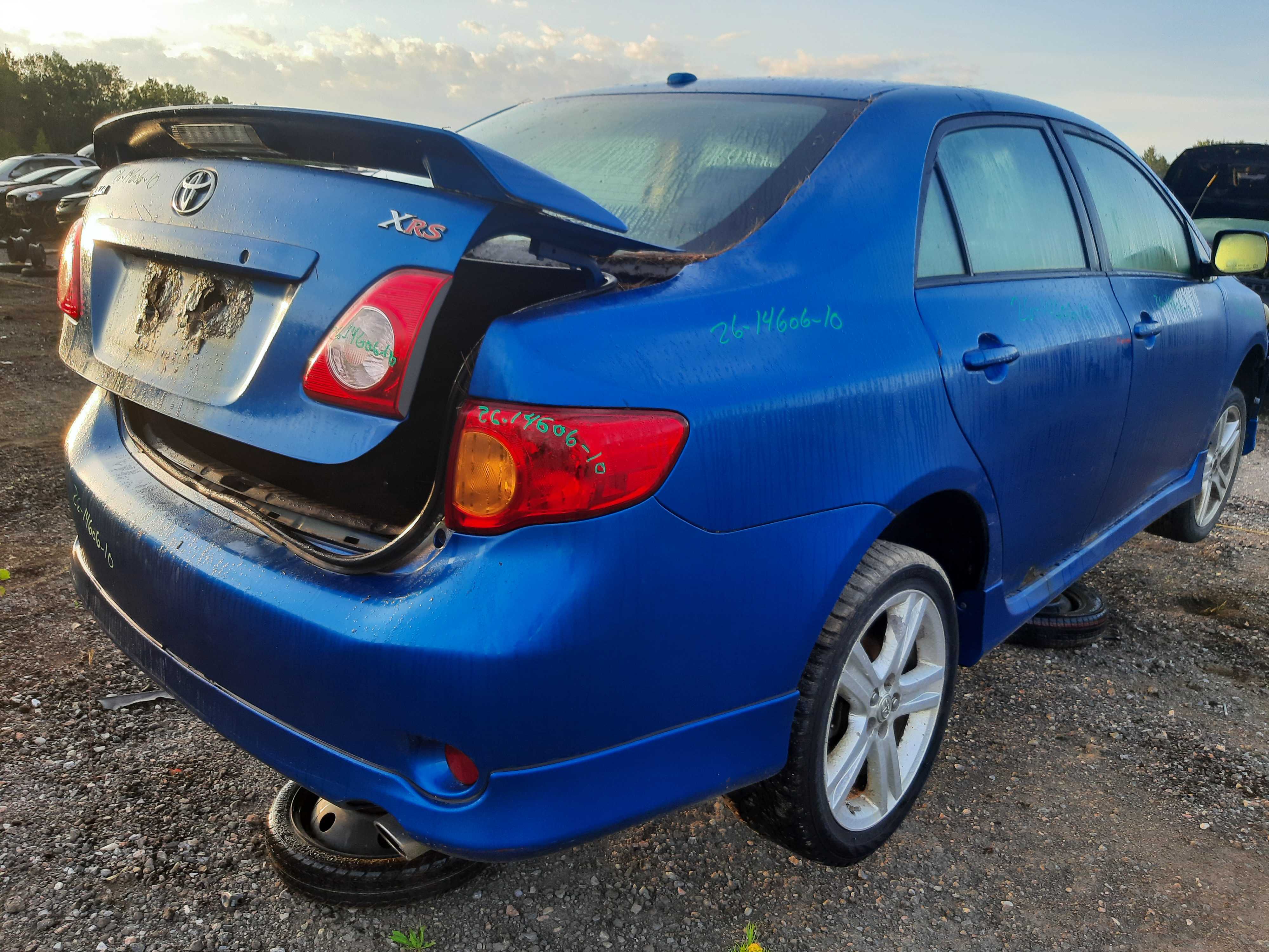 TOYOTA COROLLA 2010