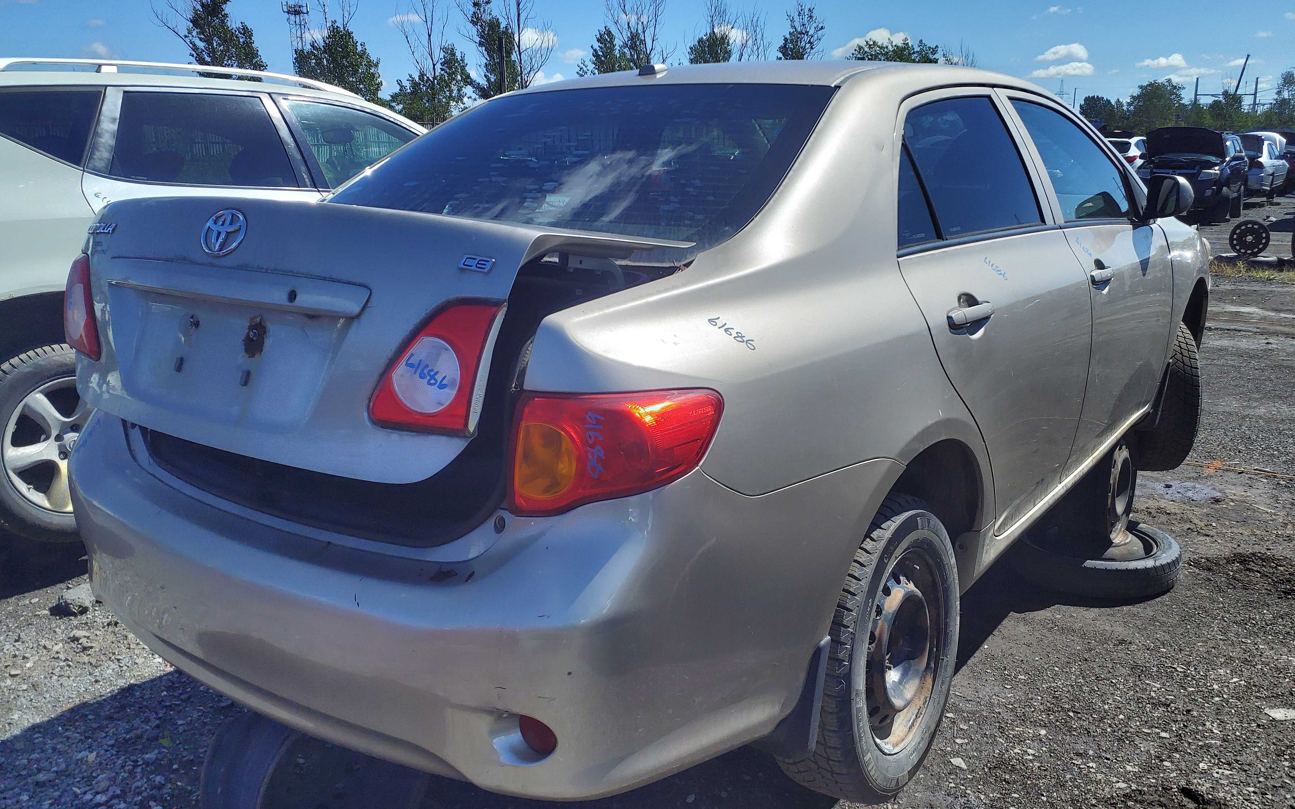 TOYOTA COROLLA 2010