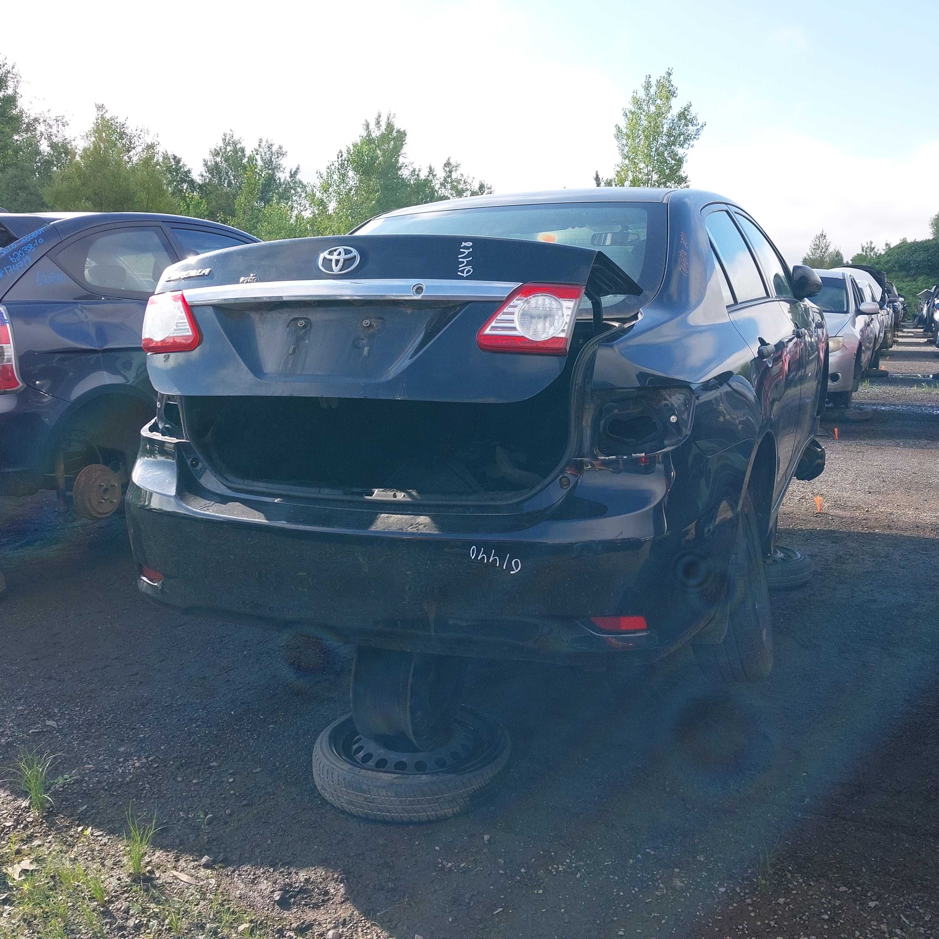 TOYOTA COROLLA 2011