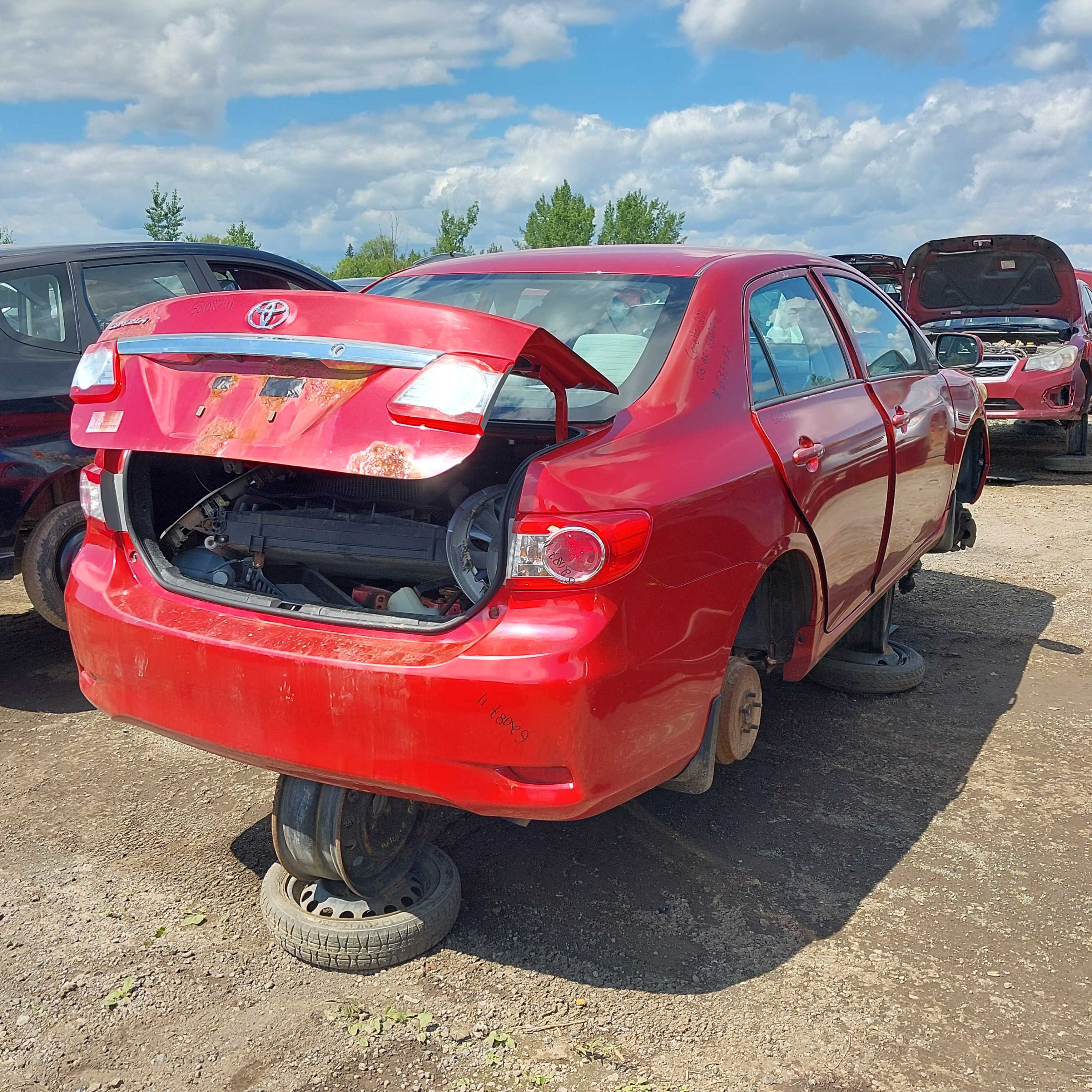 TOYOTA COROLLA 2011