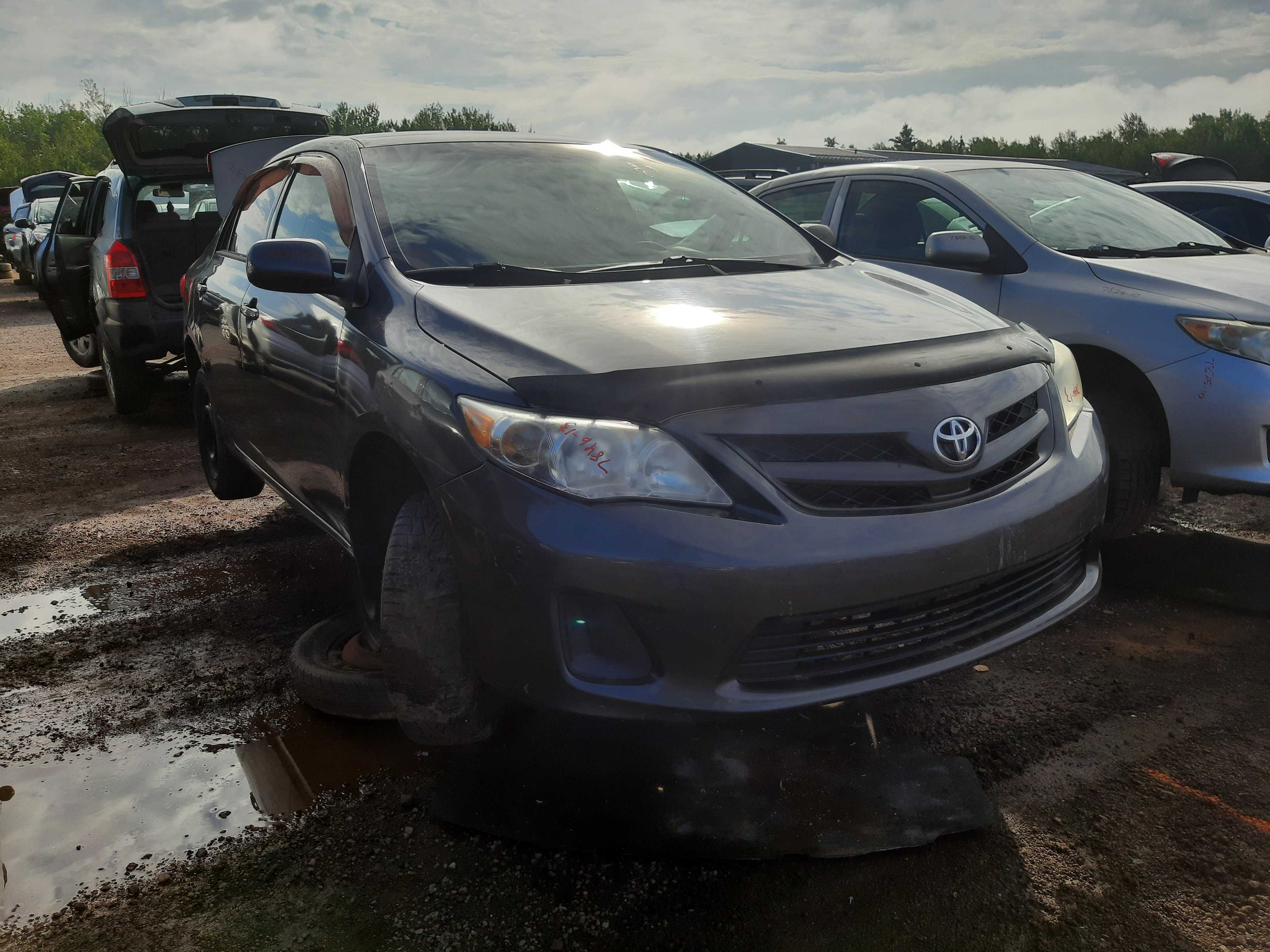 TOYOTA COROLLA 2013