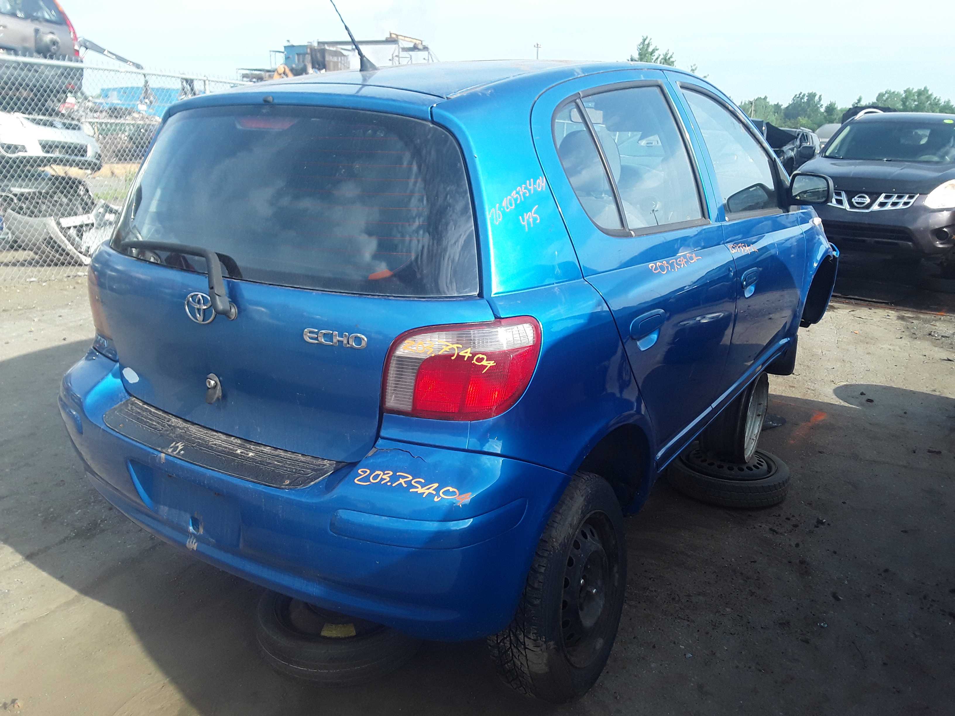 TOYOTA ECHO 2004