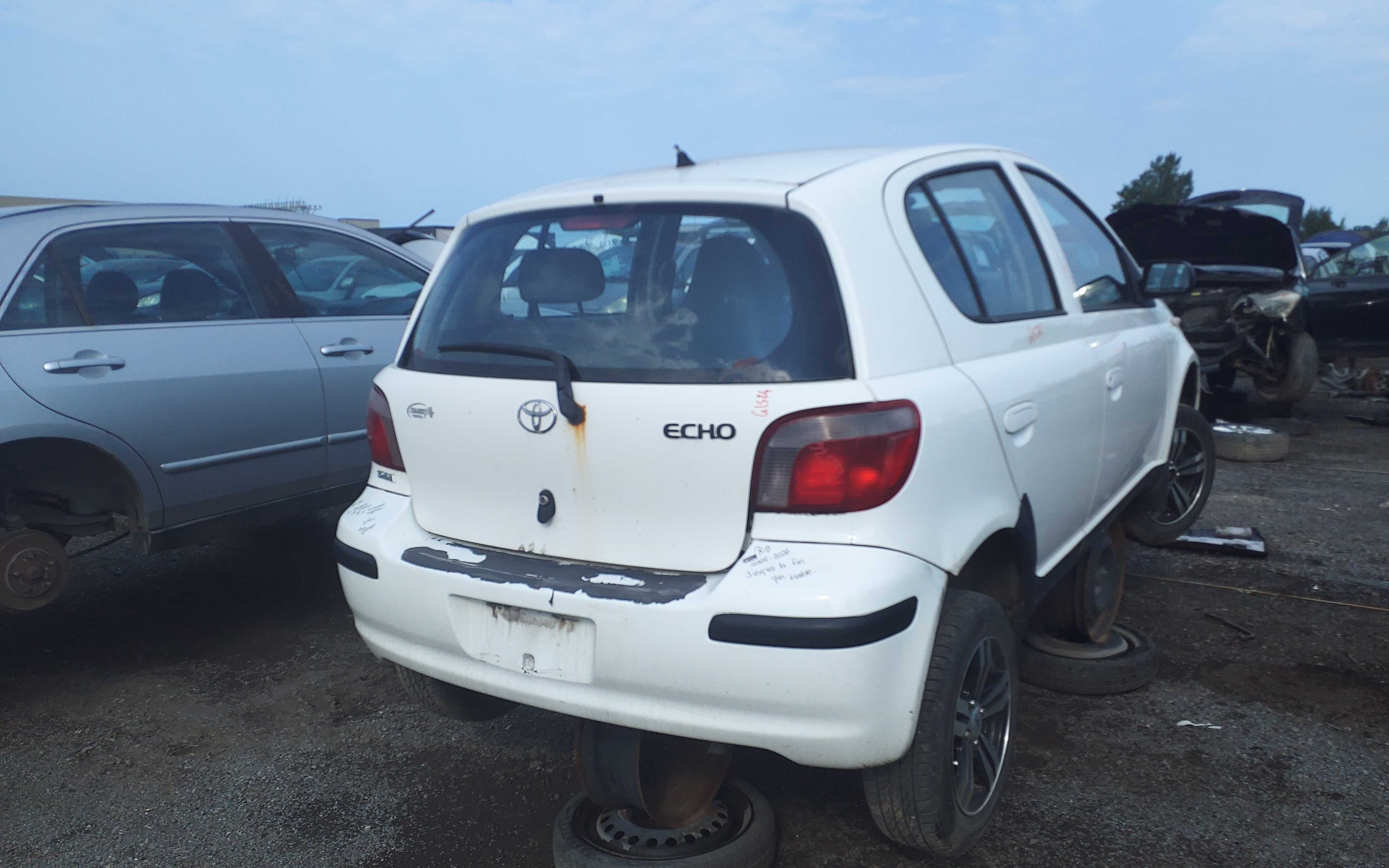 TOYOTA ECHO 2004