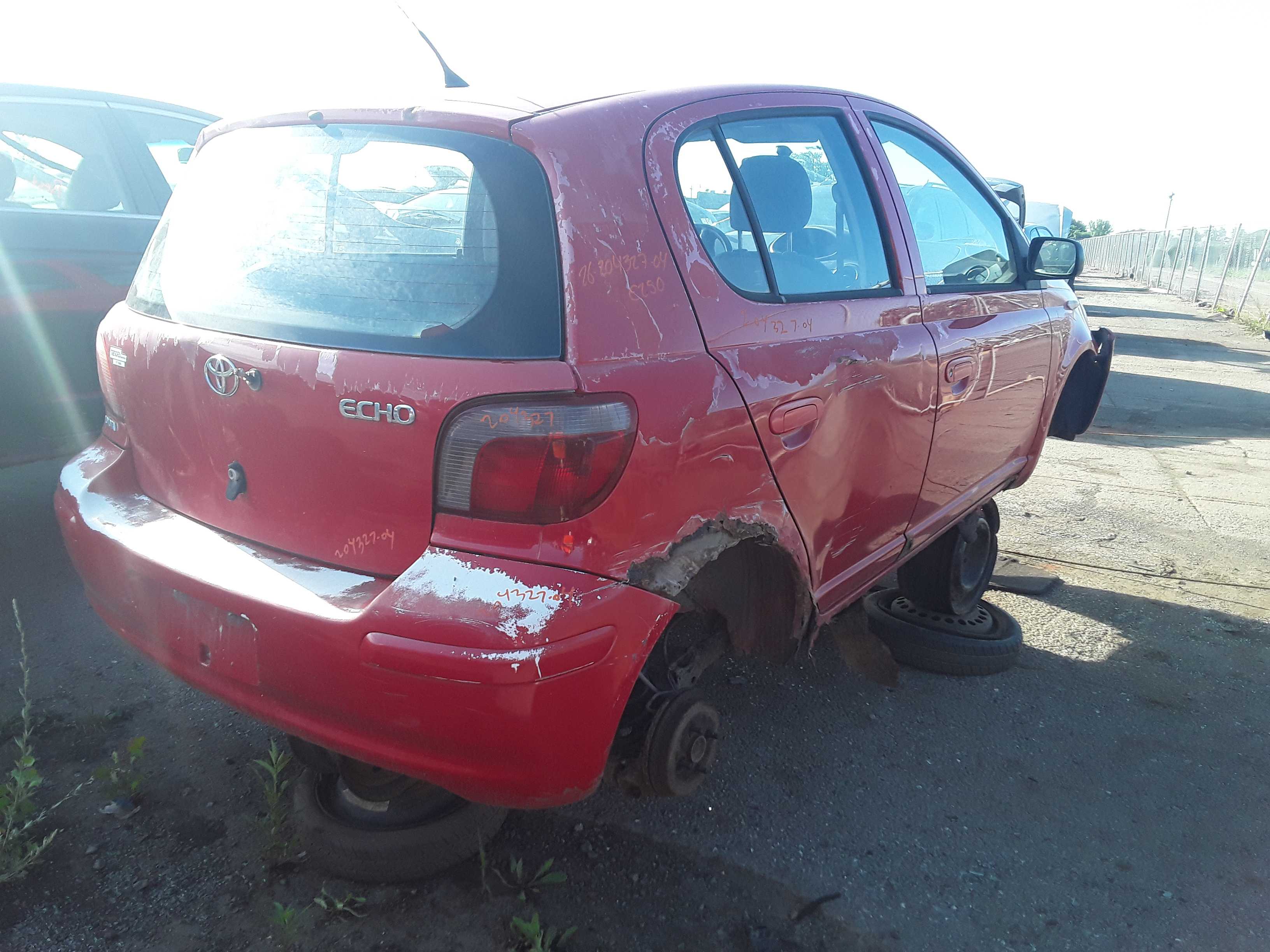 TOYOTA ECHO 2004