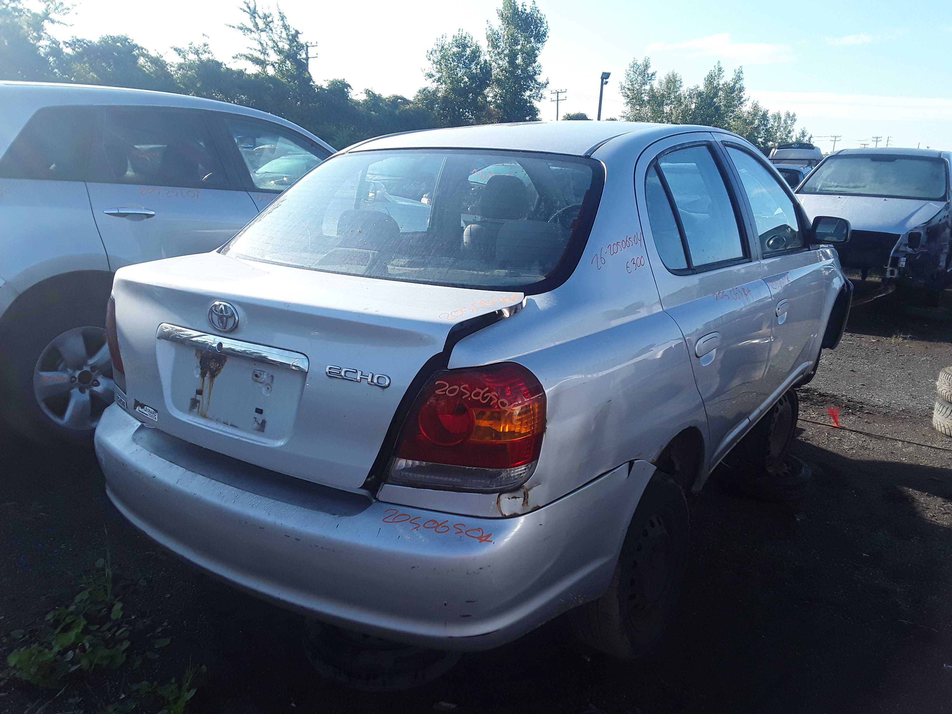 TOYOTA ECHO 2004