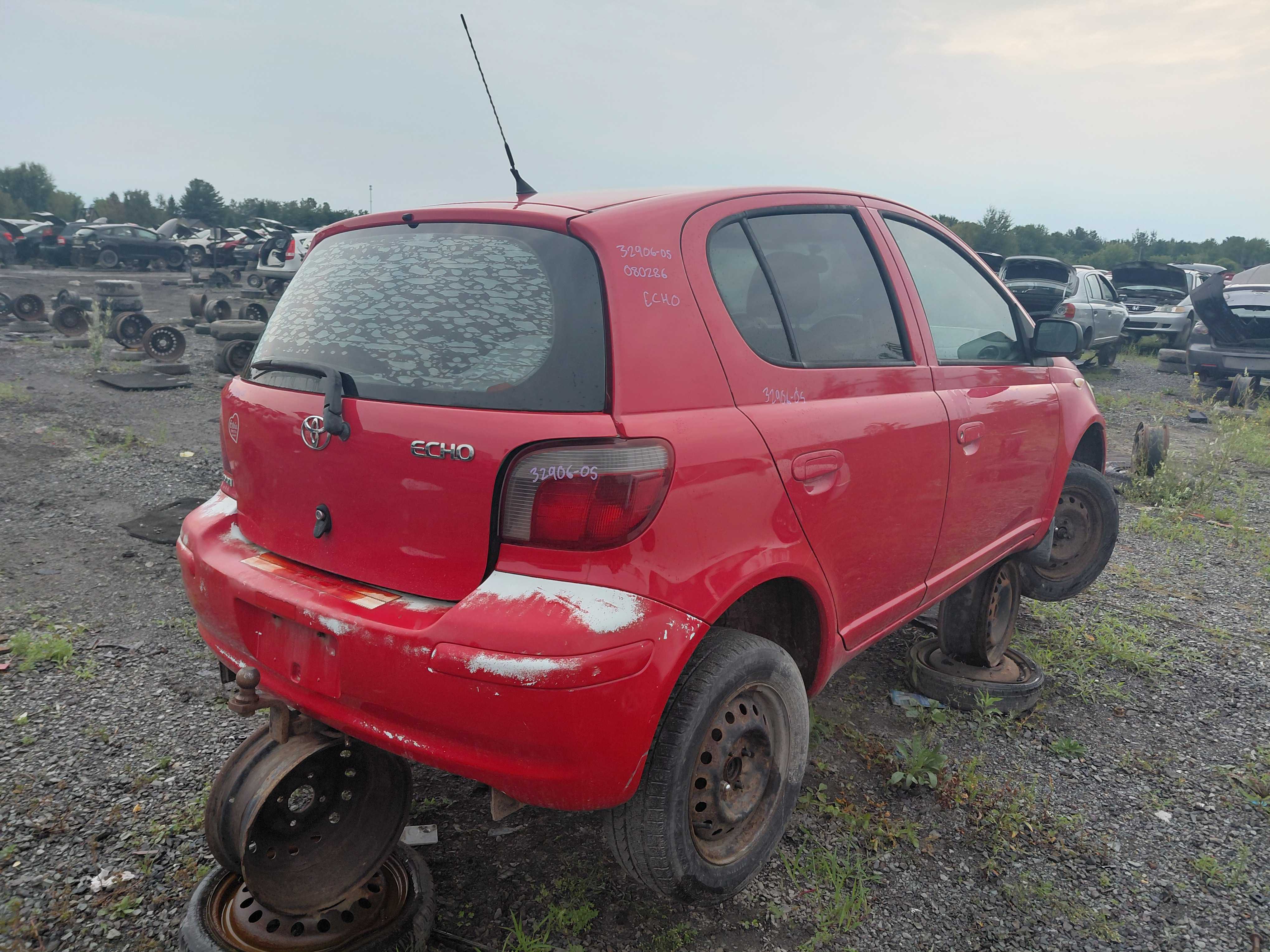 TOYOTA ECHO 2005