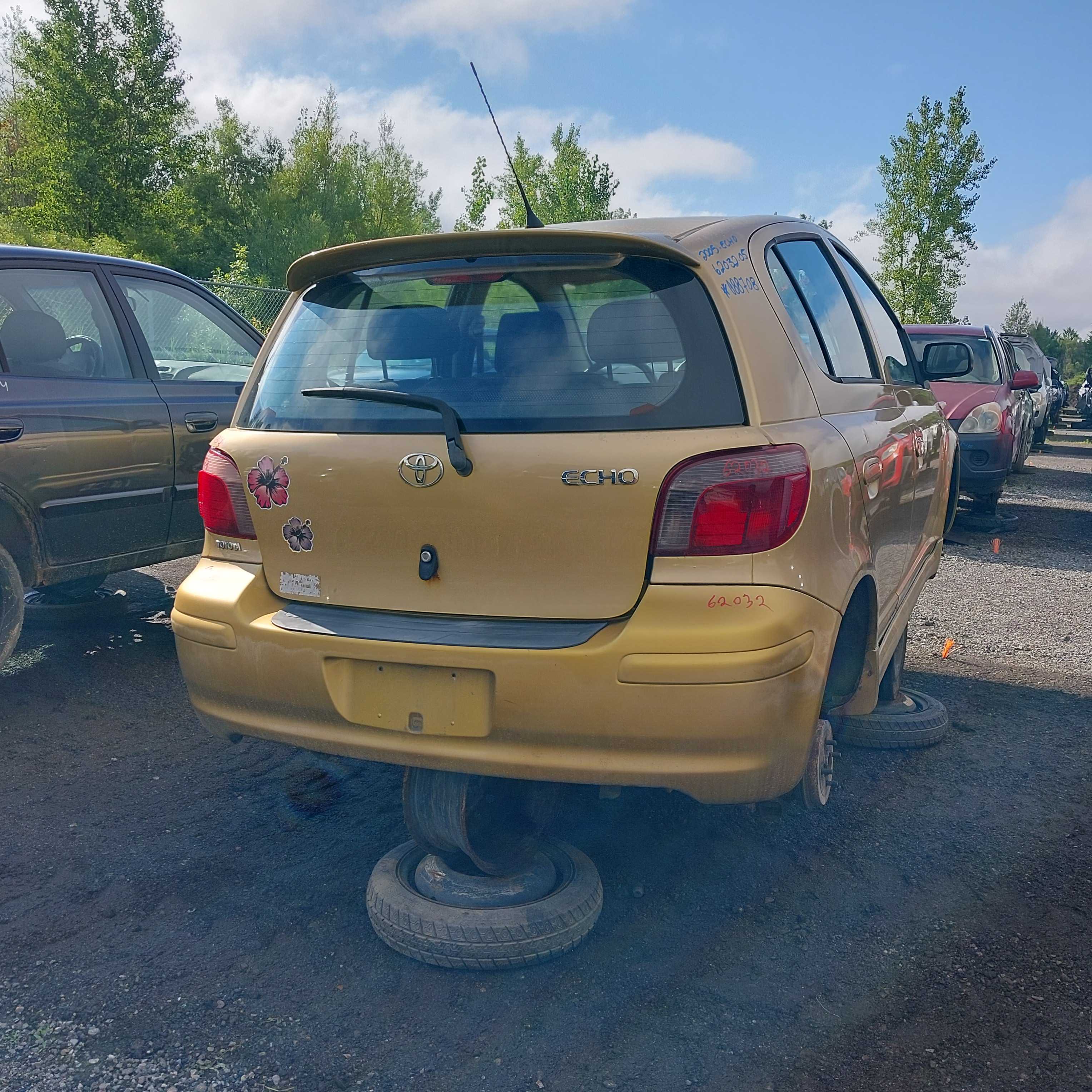 TOYOTA ECHO 2005