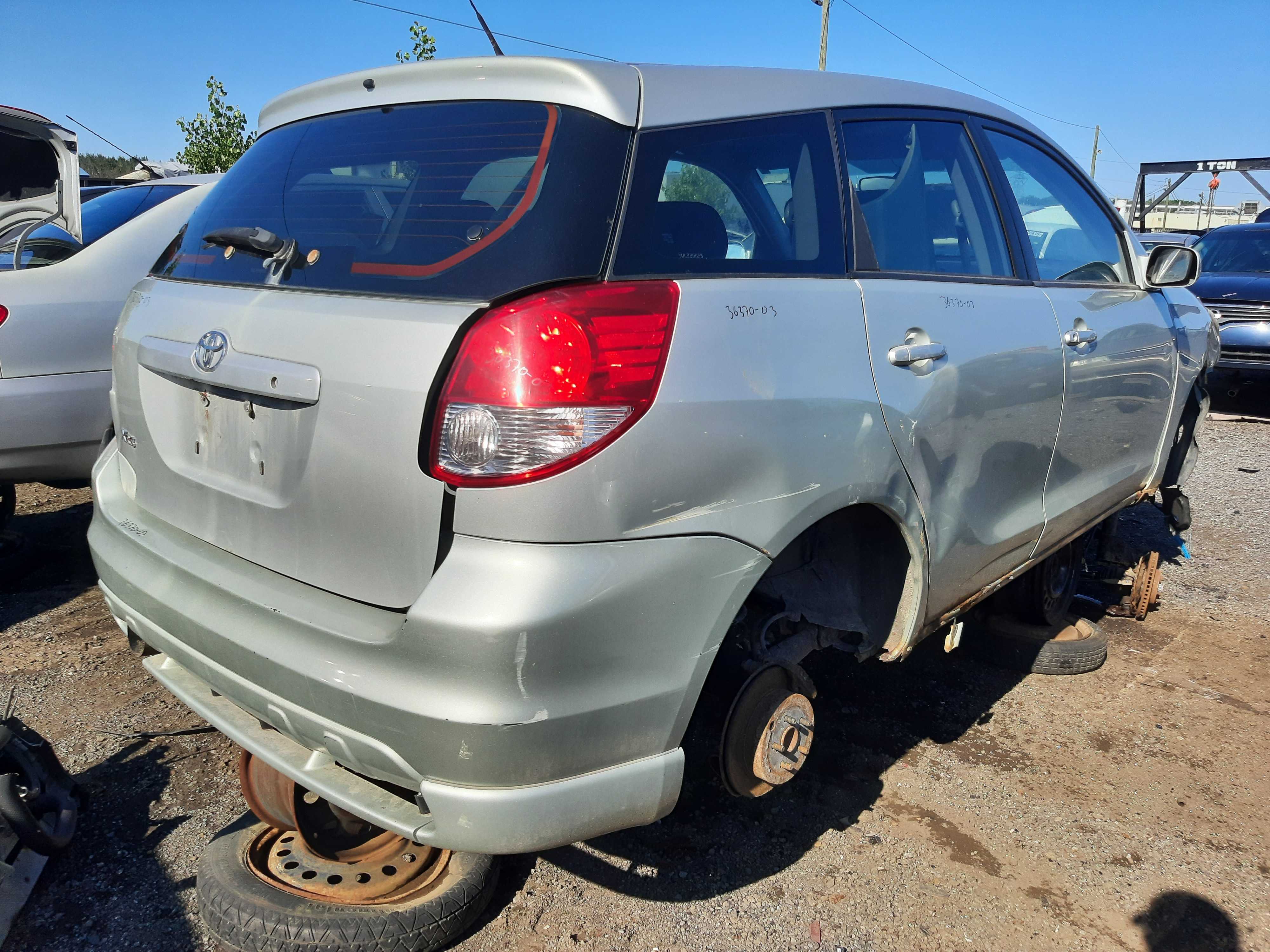 TOYOTA MATRIX 2003