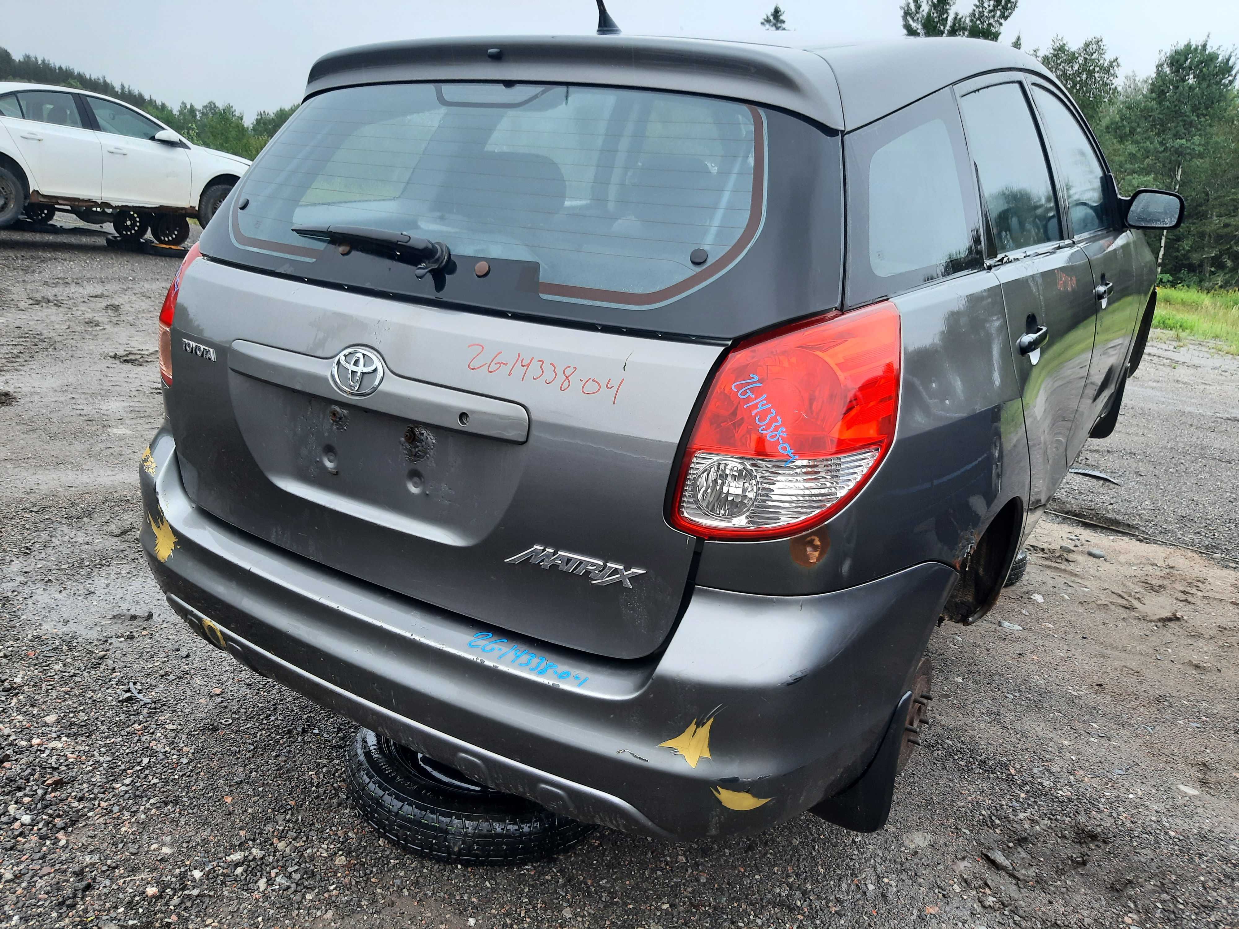 TOYOTA MATRIX 2004