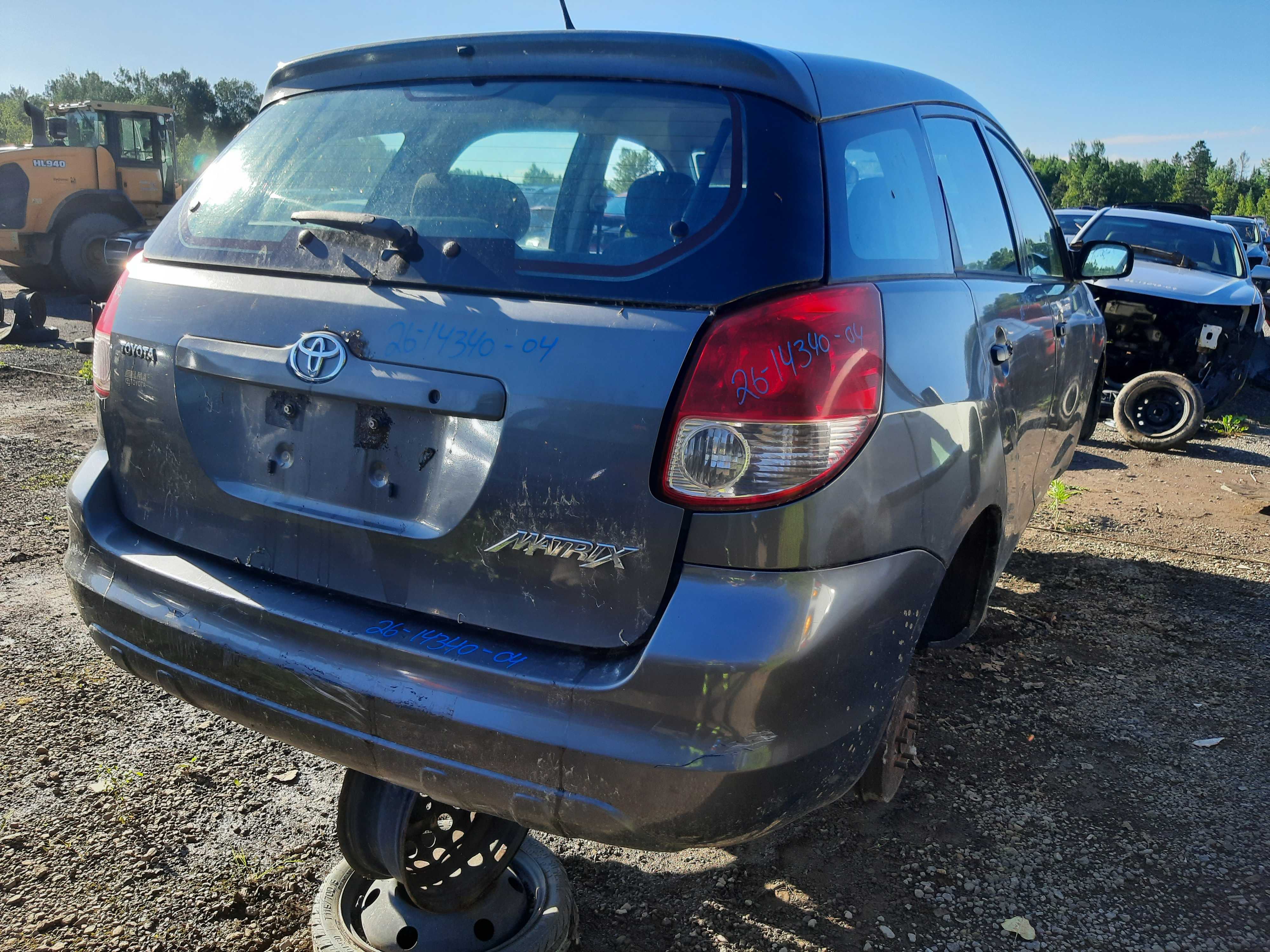 TOYOTA MATRIX 2004
