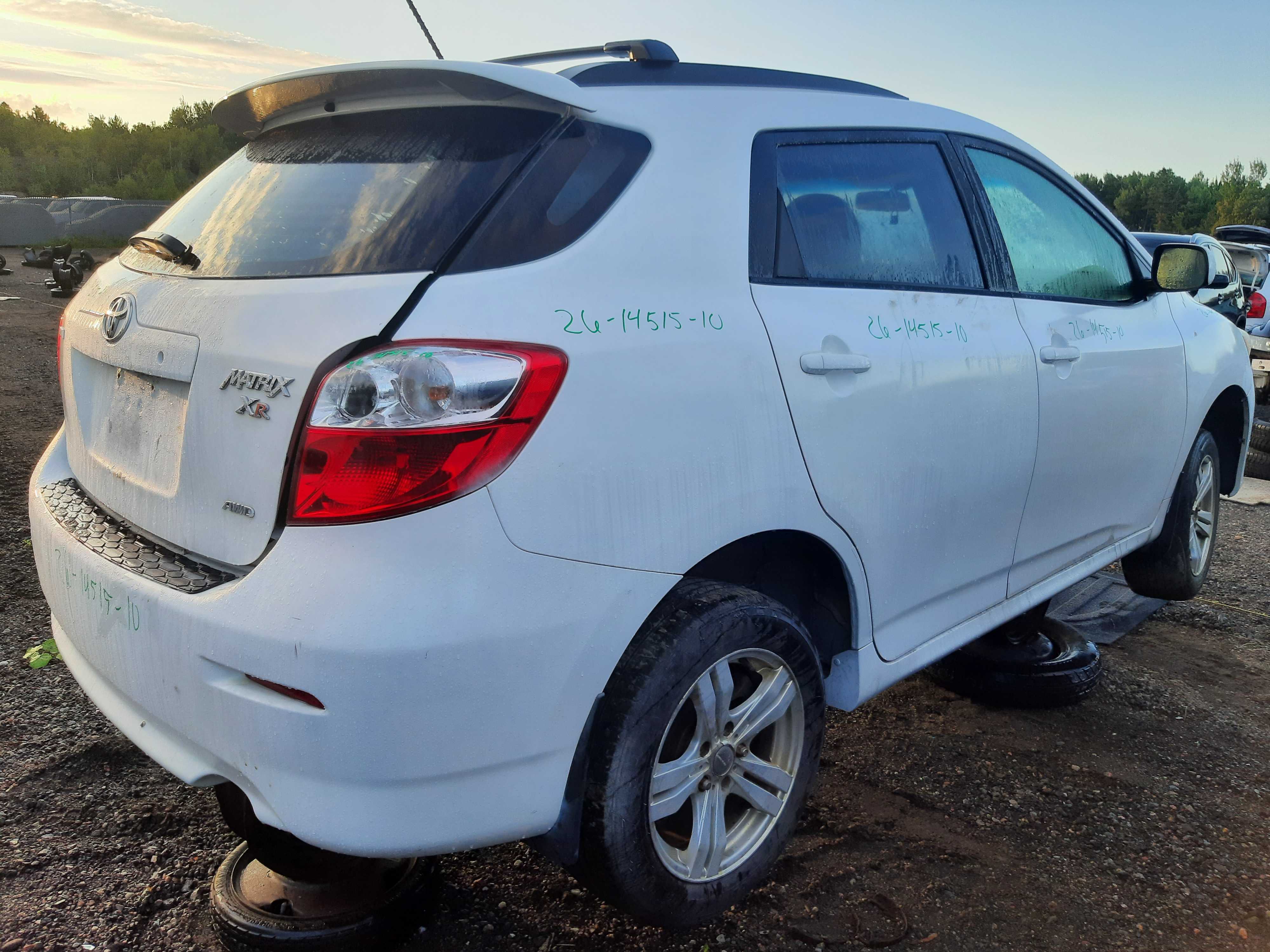 TOYOTA MATRIX 2010