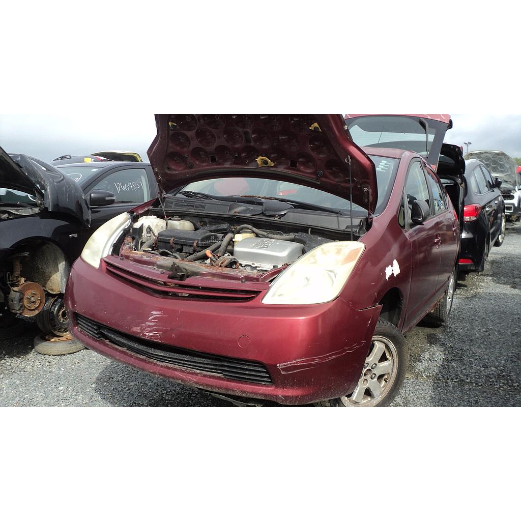 TOYOTA PRIUS 2004