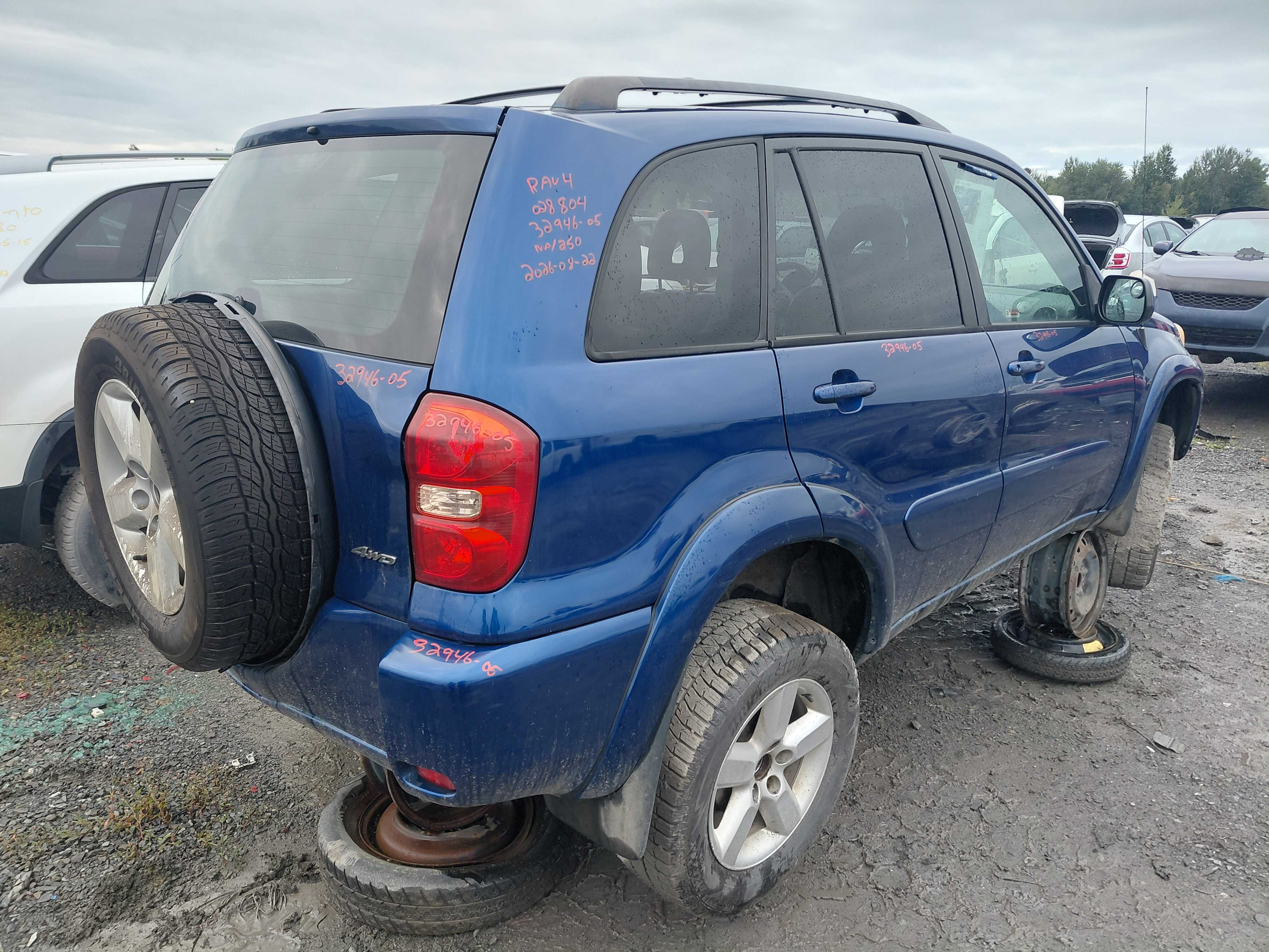TOYOTA RAV4 2005