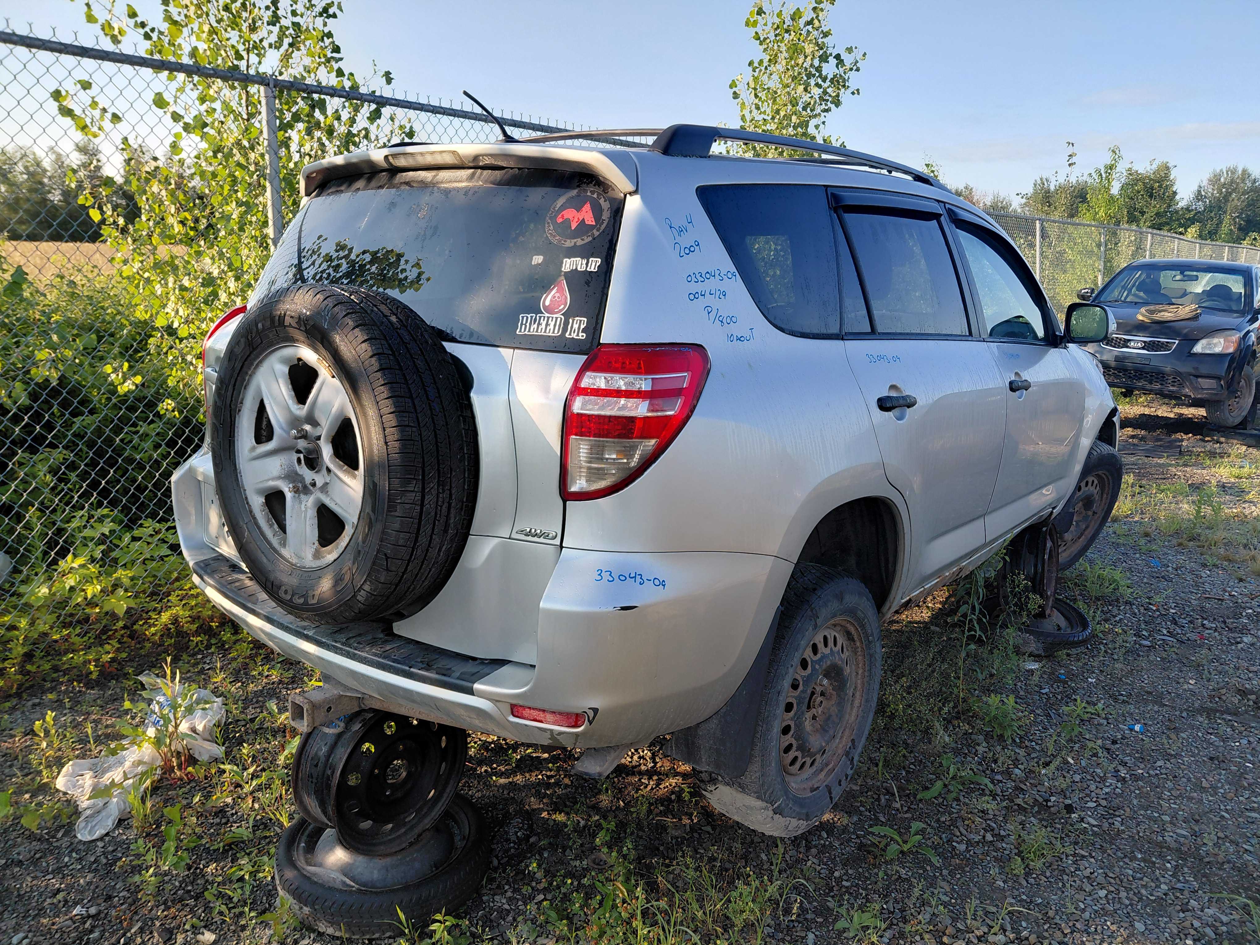 TOYOTA RAV4 2009