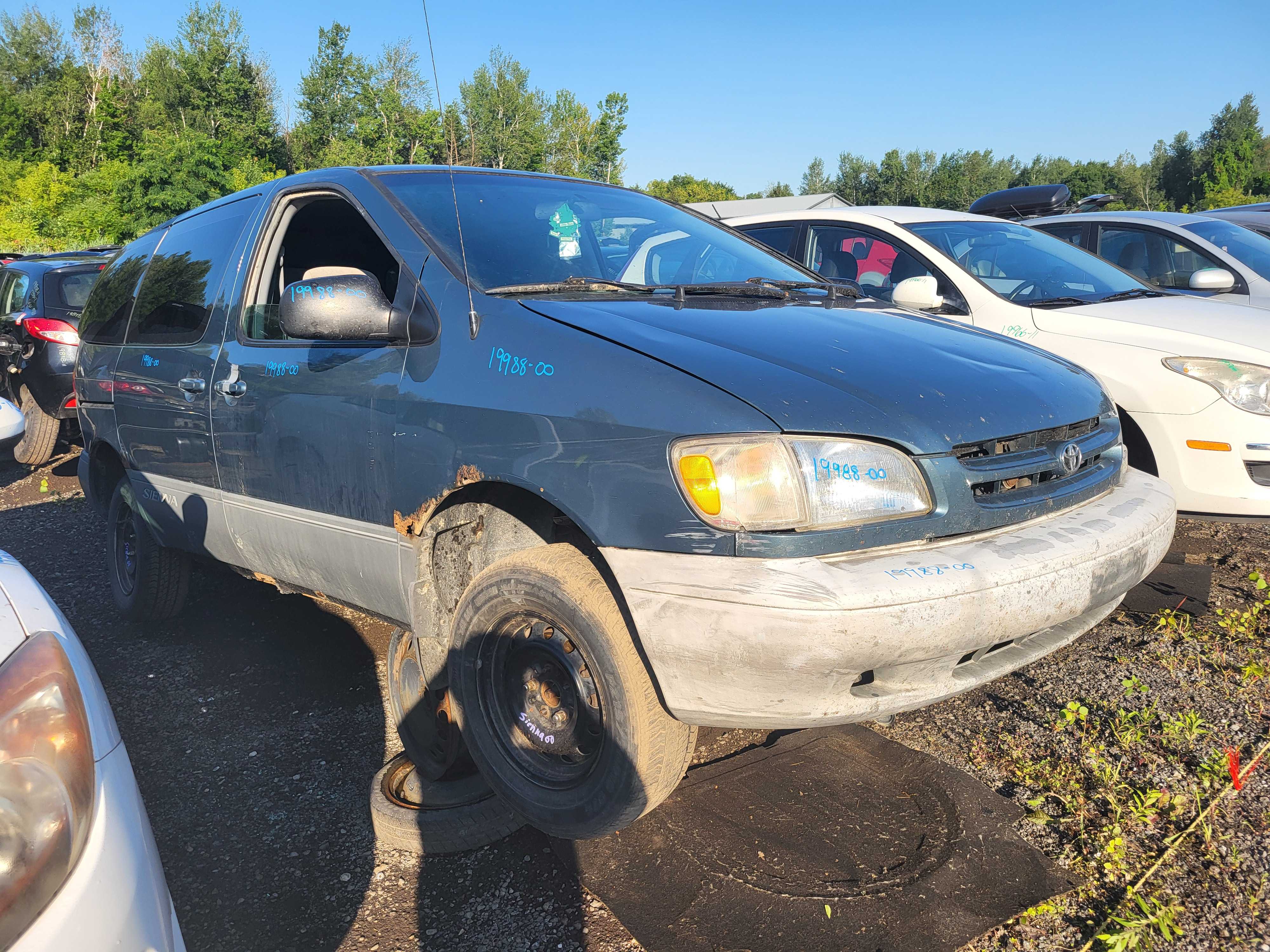 TOYOTA SIENNA 2000