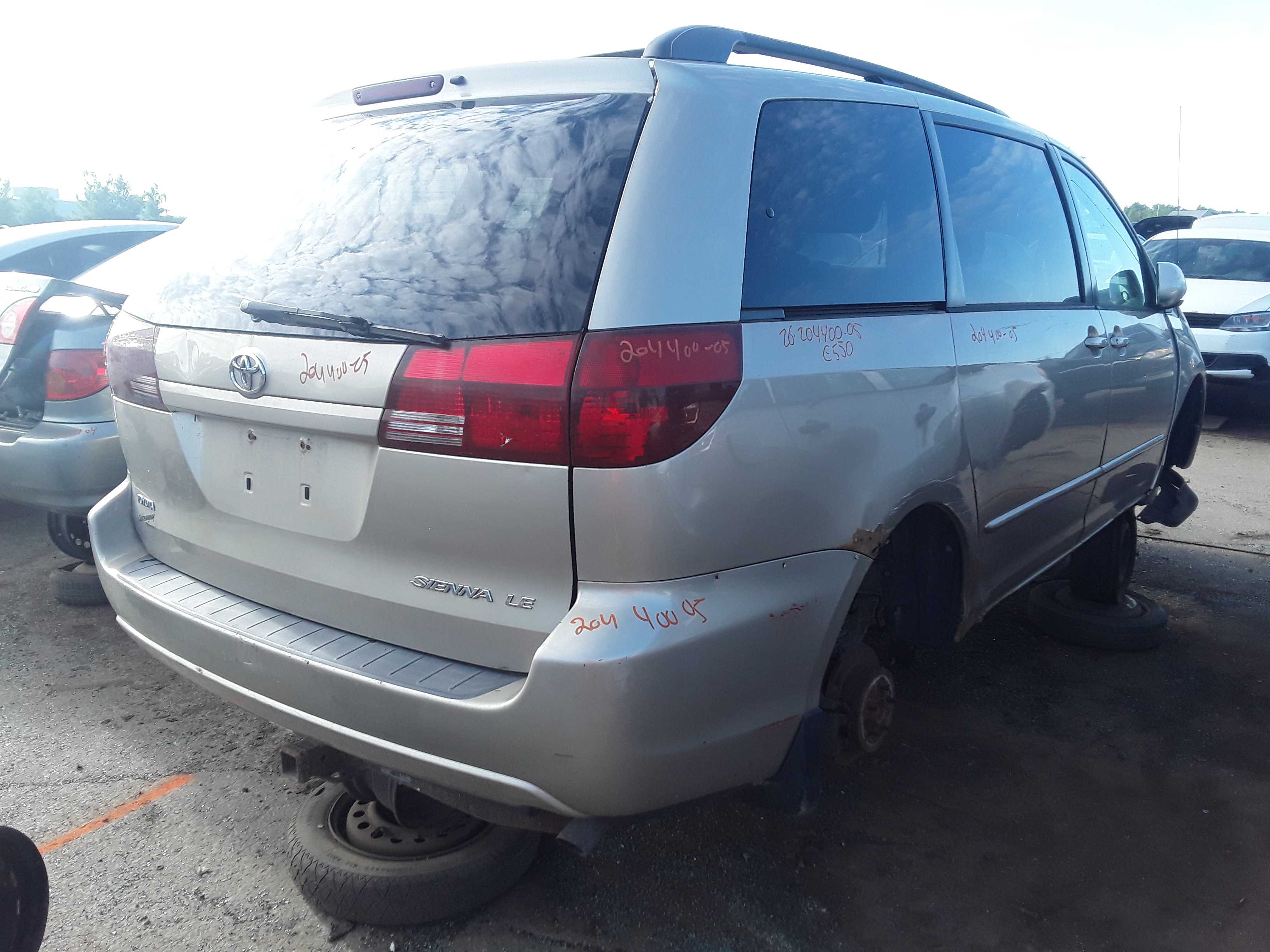 TOYOTA SIENNA 2005