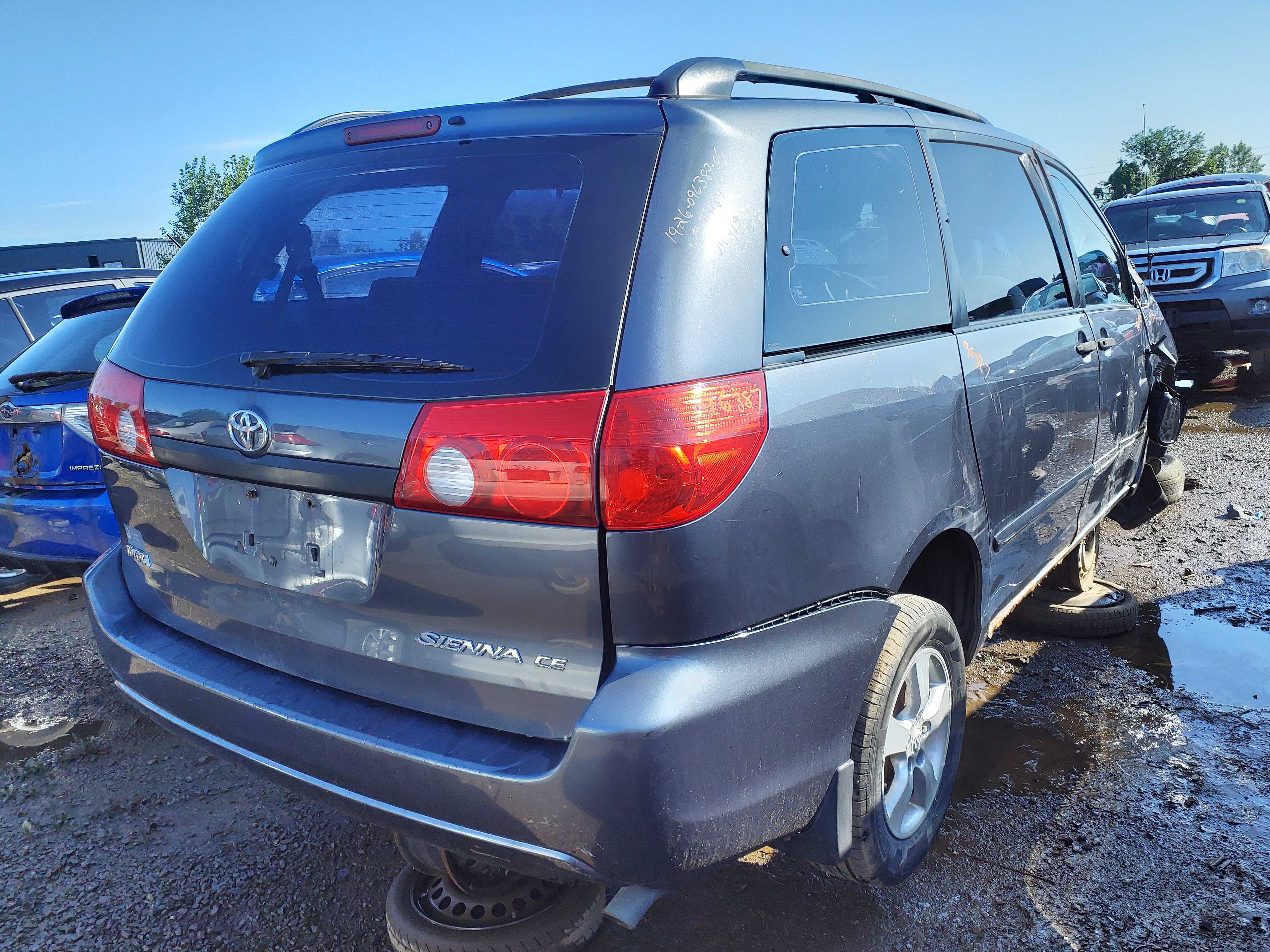 TOYOTA SIENNA 2006