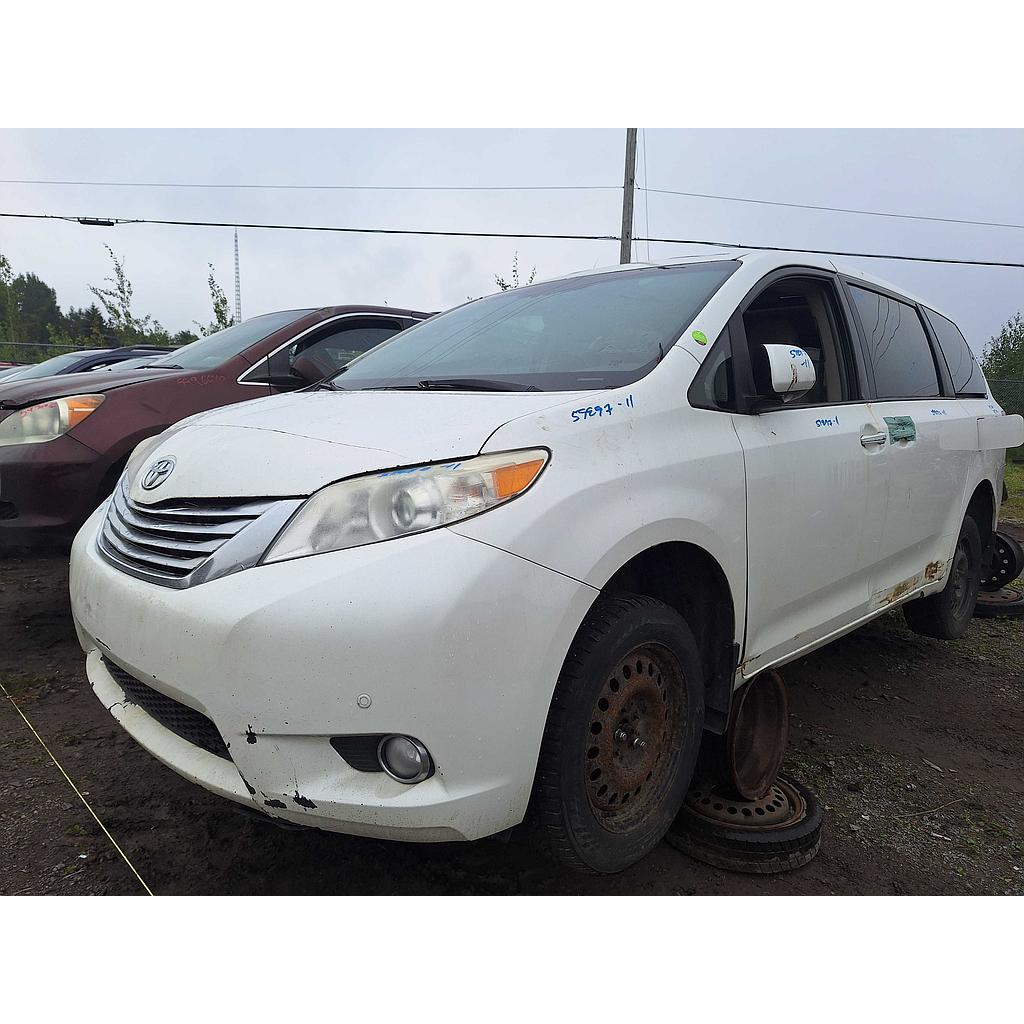 TOYOTA SIENNA 2011