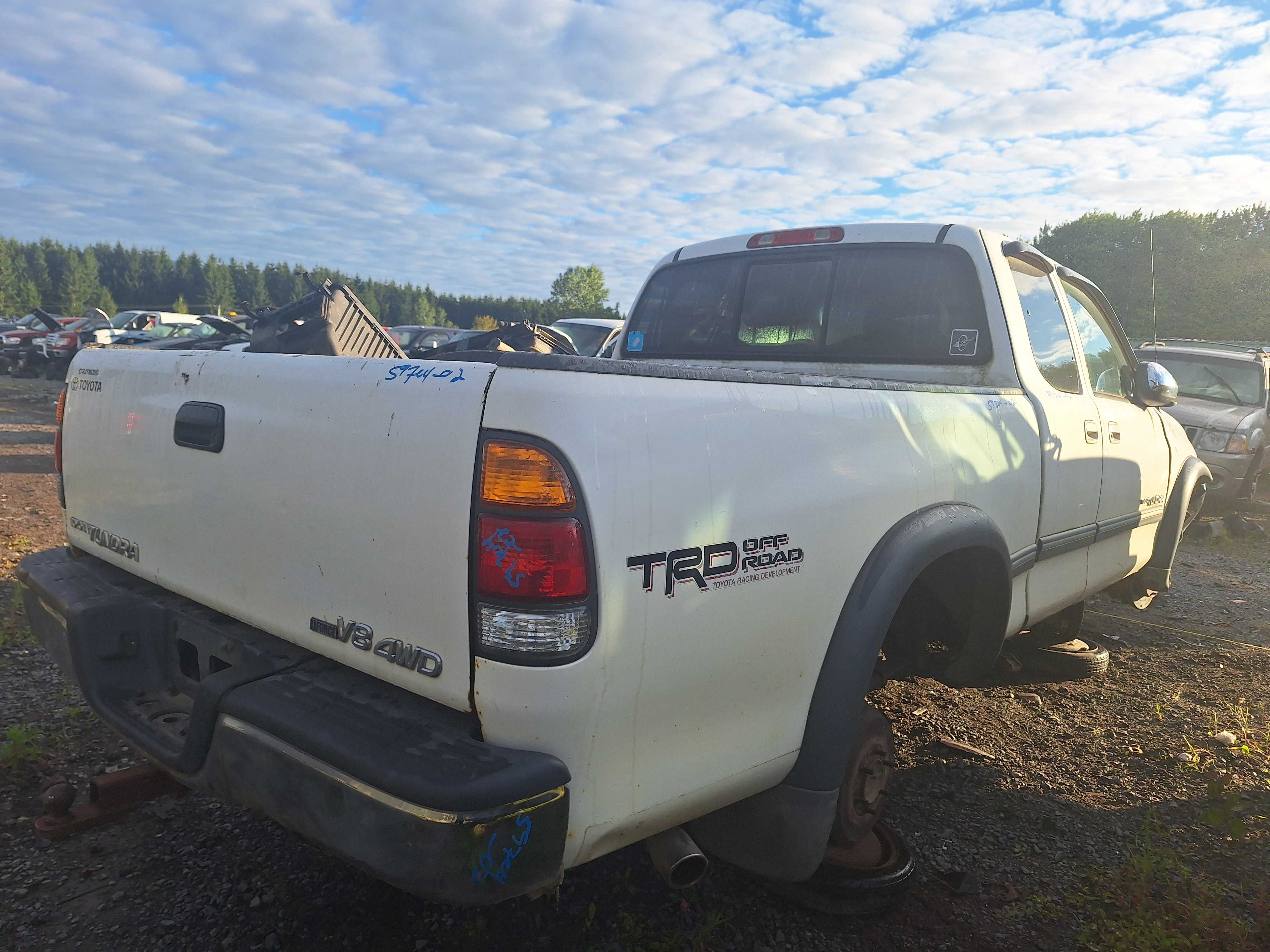 TOYOTA TUNDRA 2002