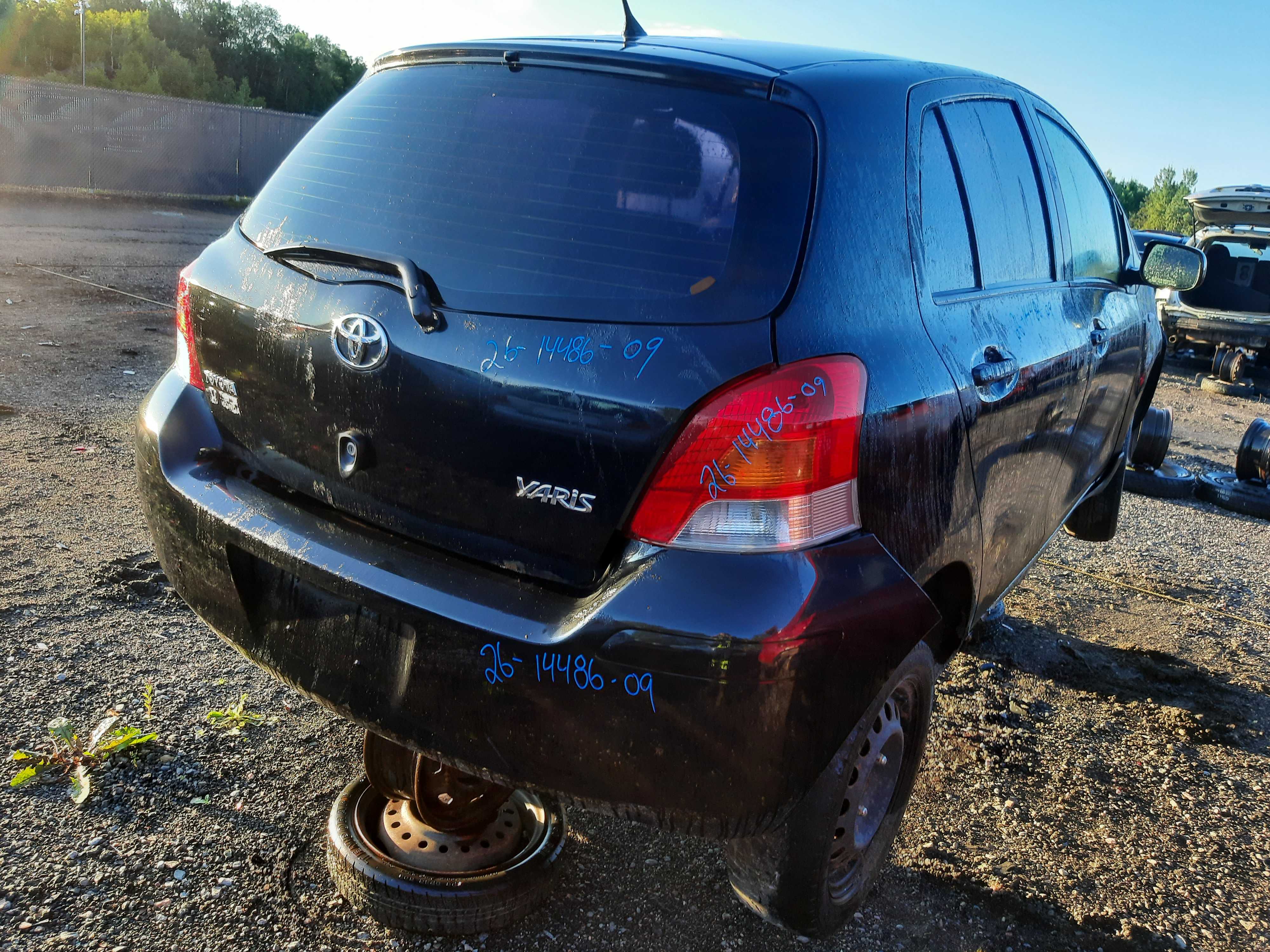TOYOTA YARIS 2009