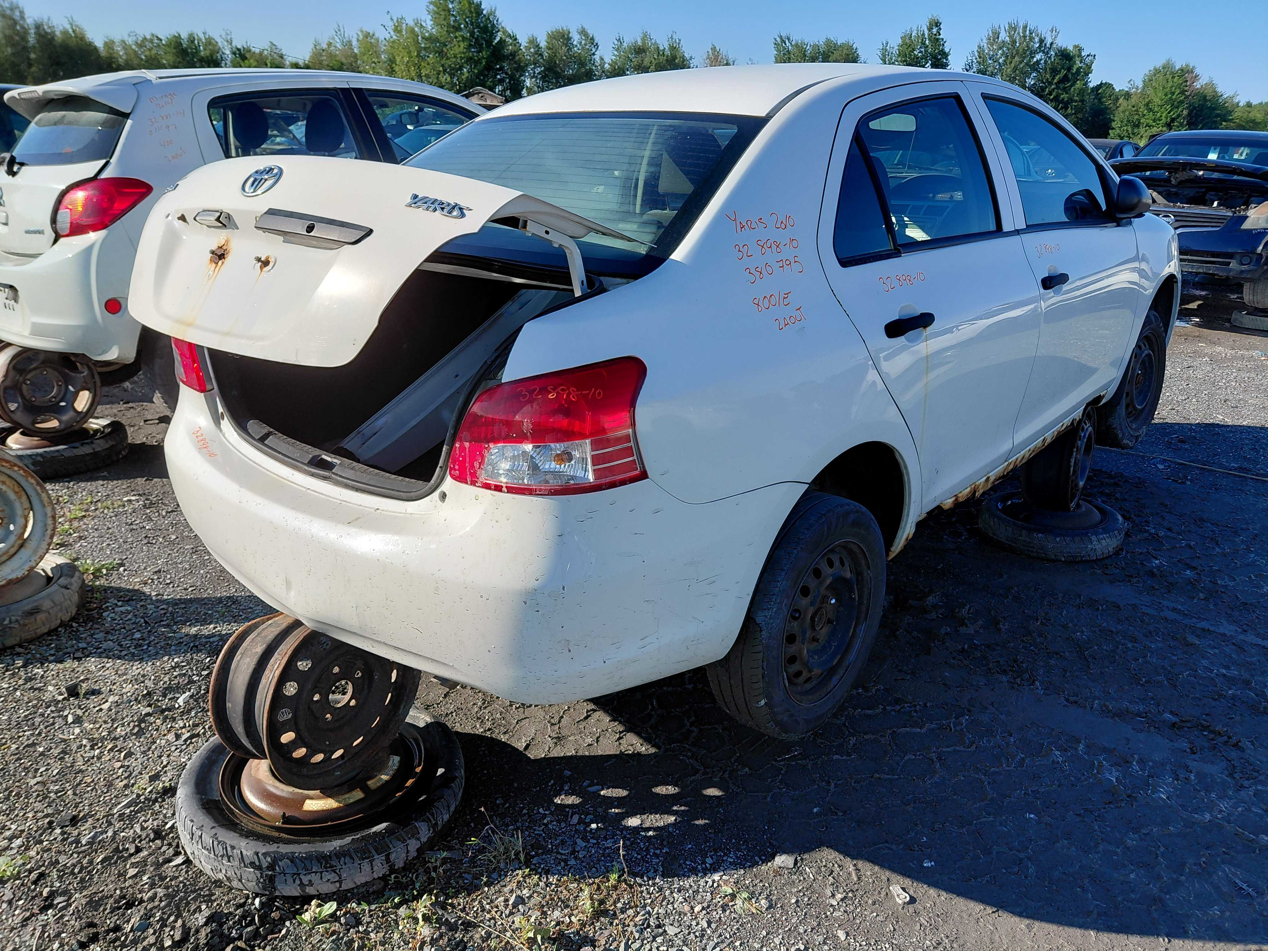TOYOTA YARIS 2010