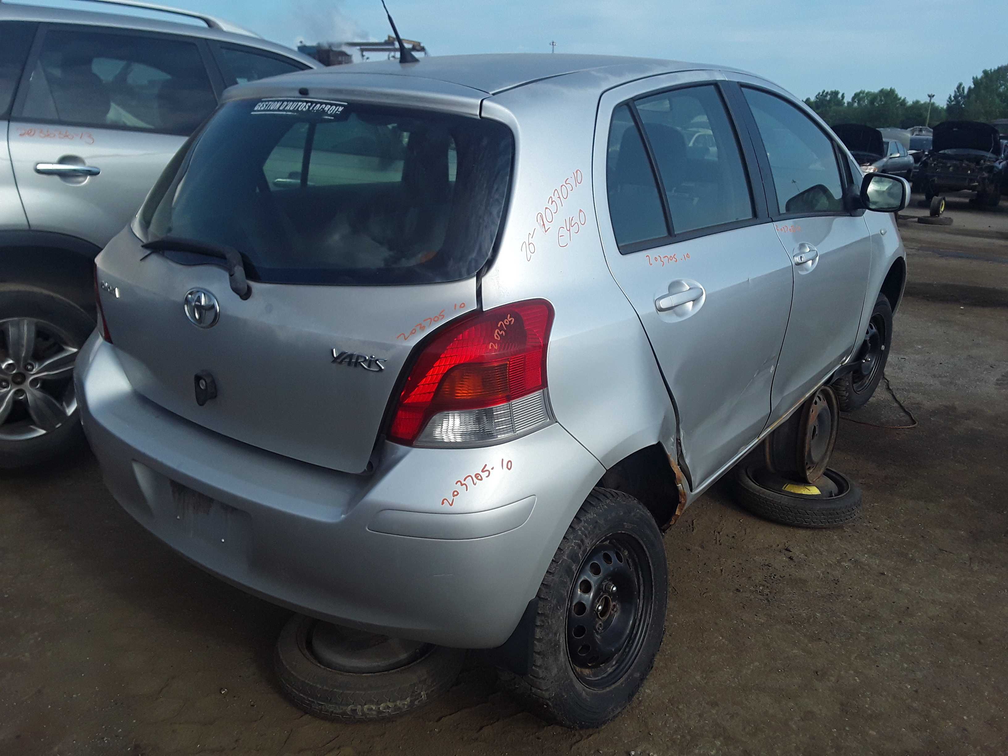 TOYOTA YARIS 2010