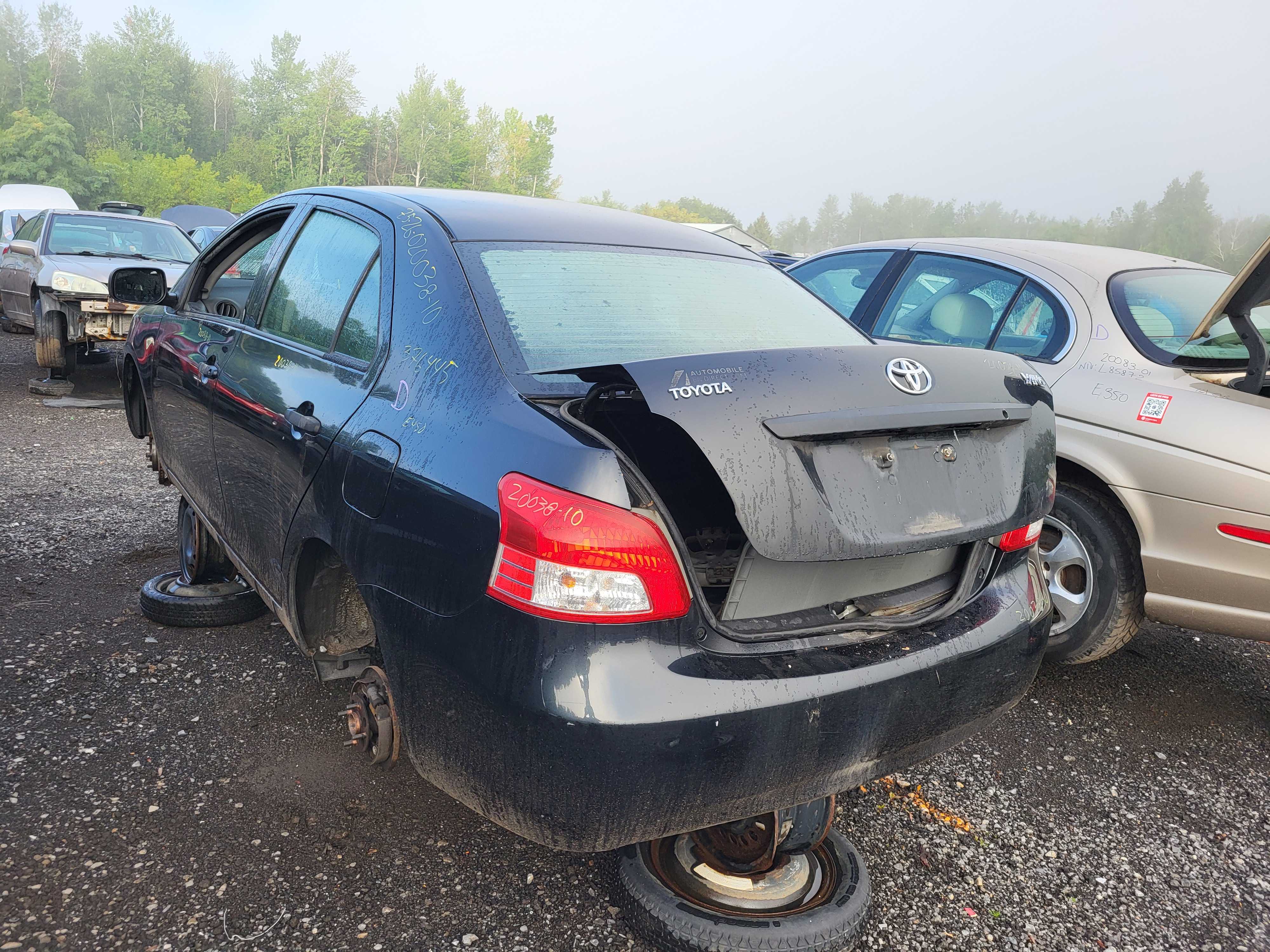 TOYOTA YARIS 2010