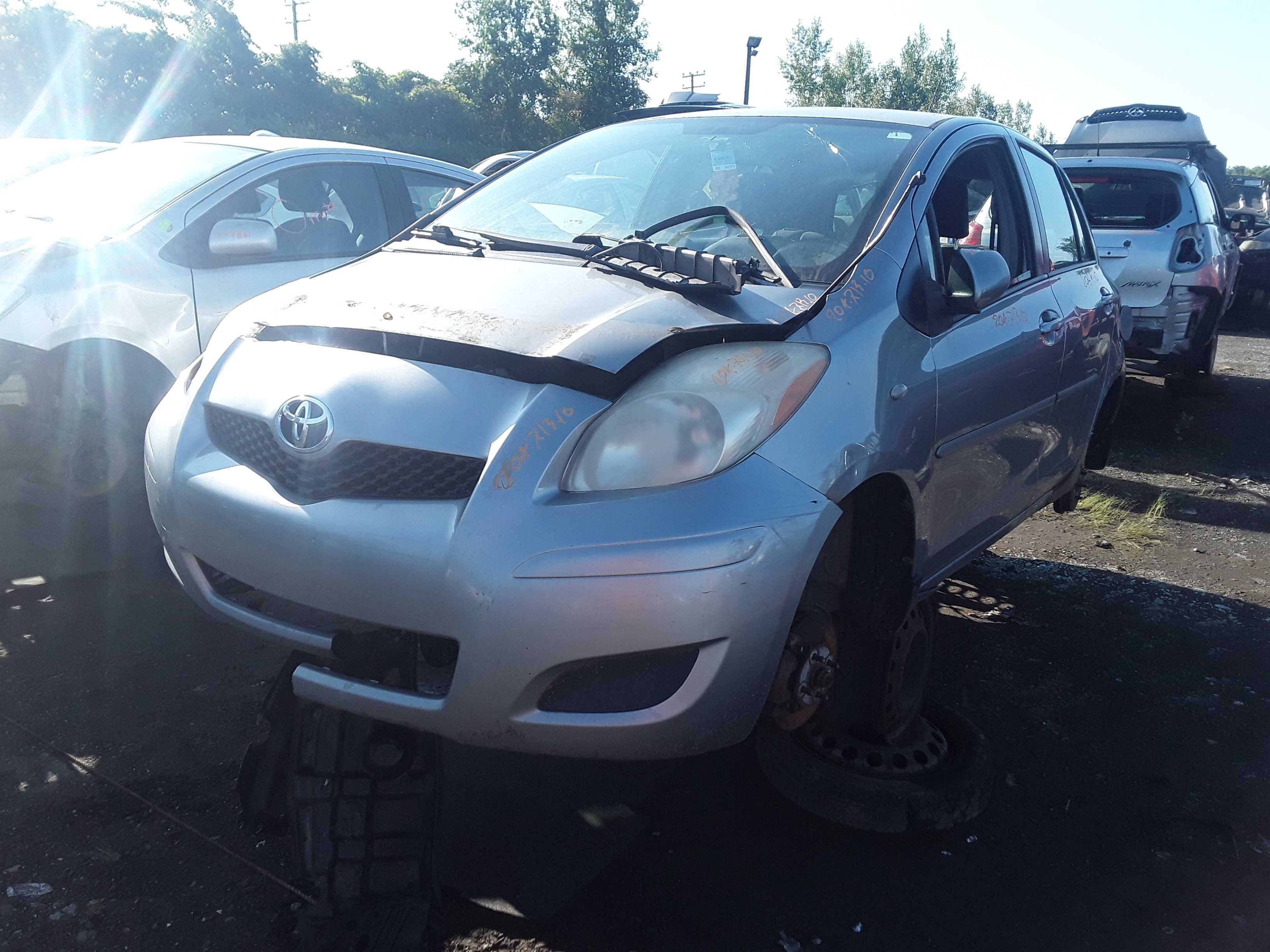 TOYOTA YARIS 2010