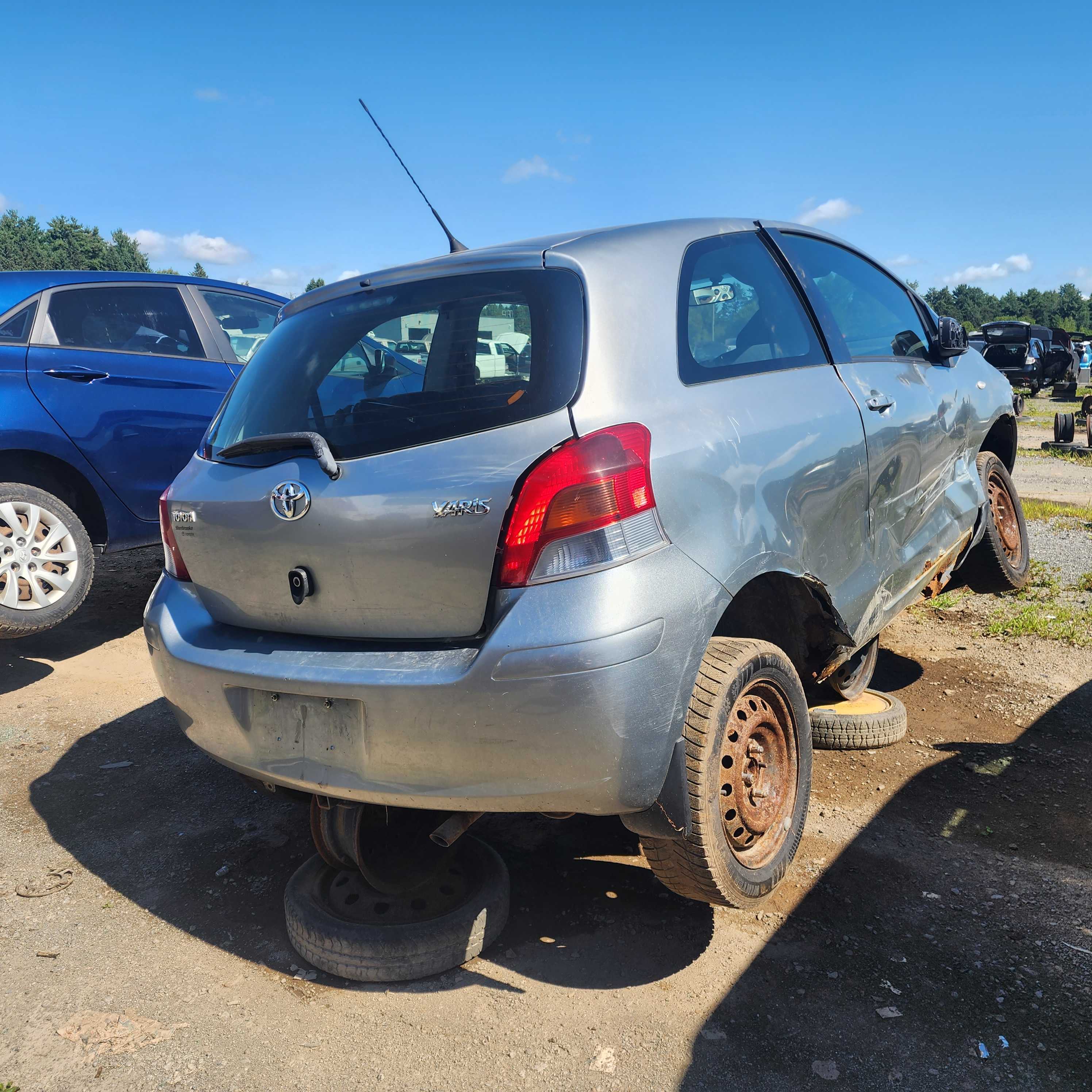 TOYOTA YARIS 2011