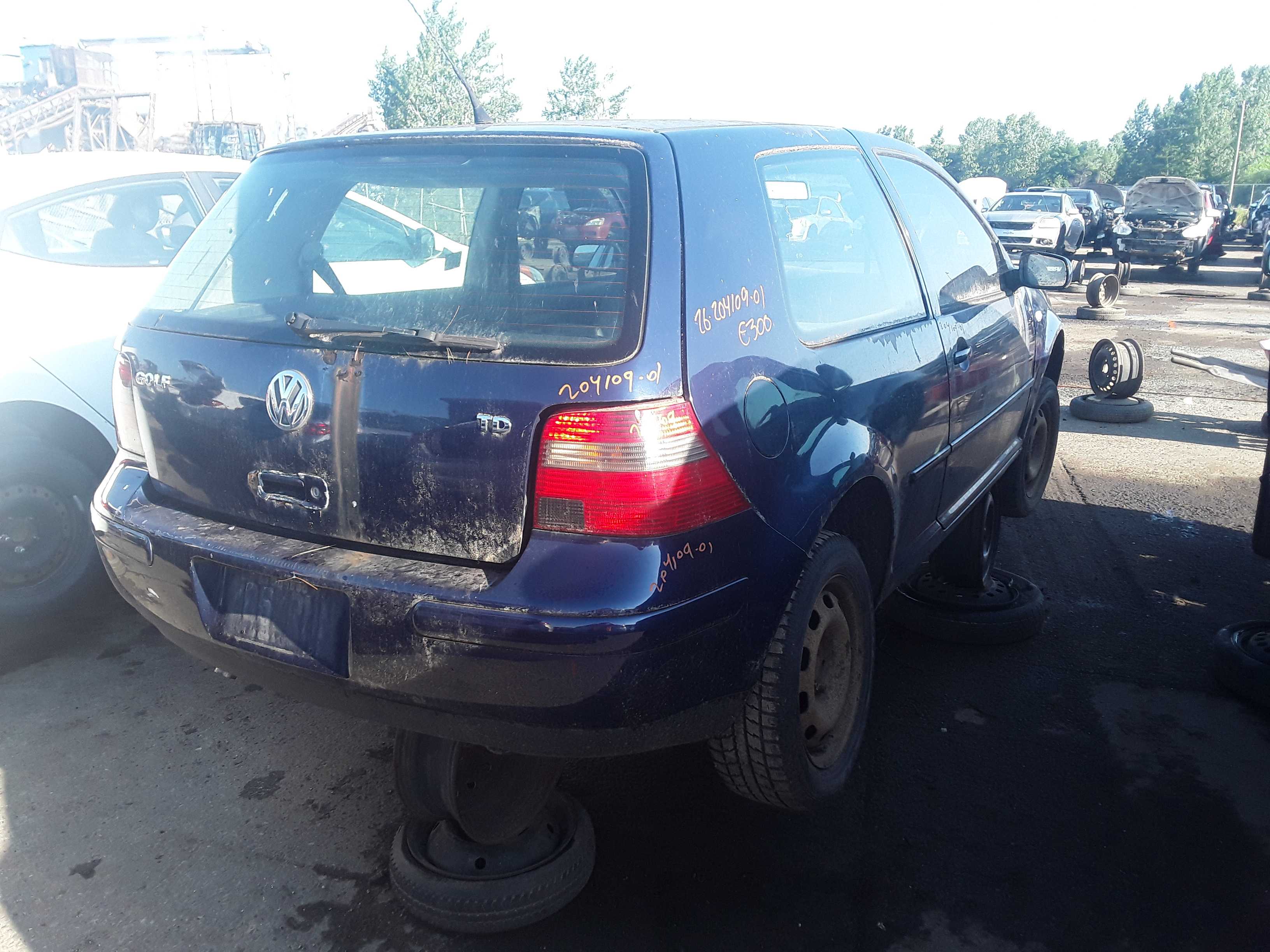VOLKSWAGEN GOLF 2001