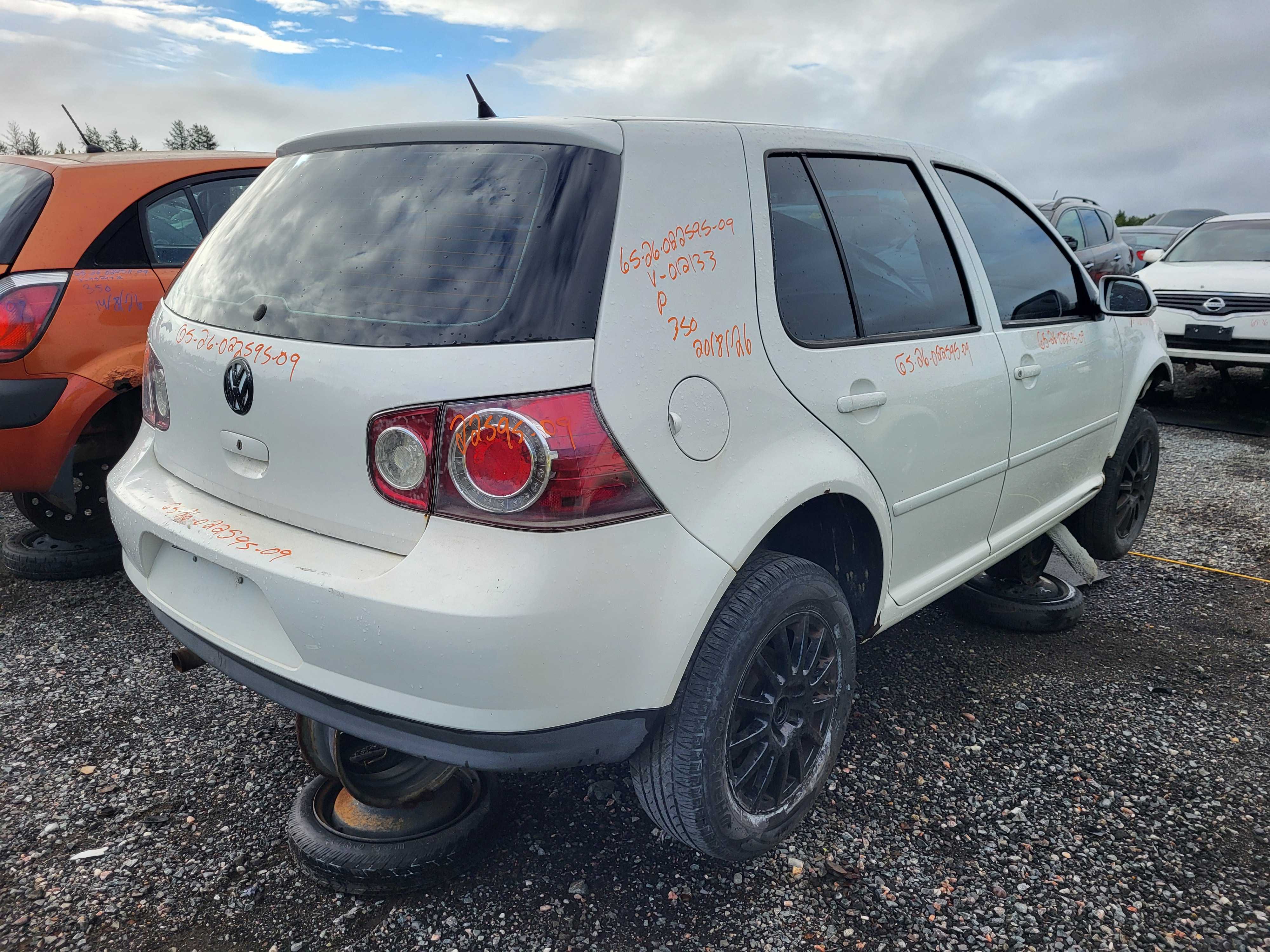 VOLKSWAGEN GOLF 2009