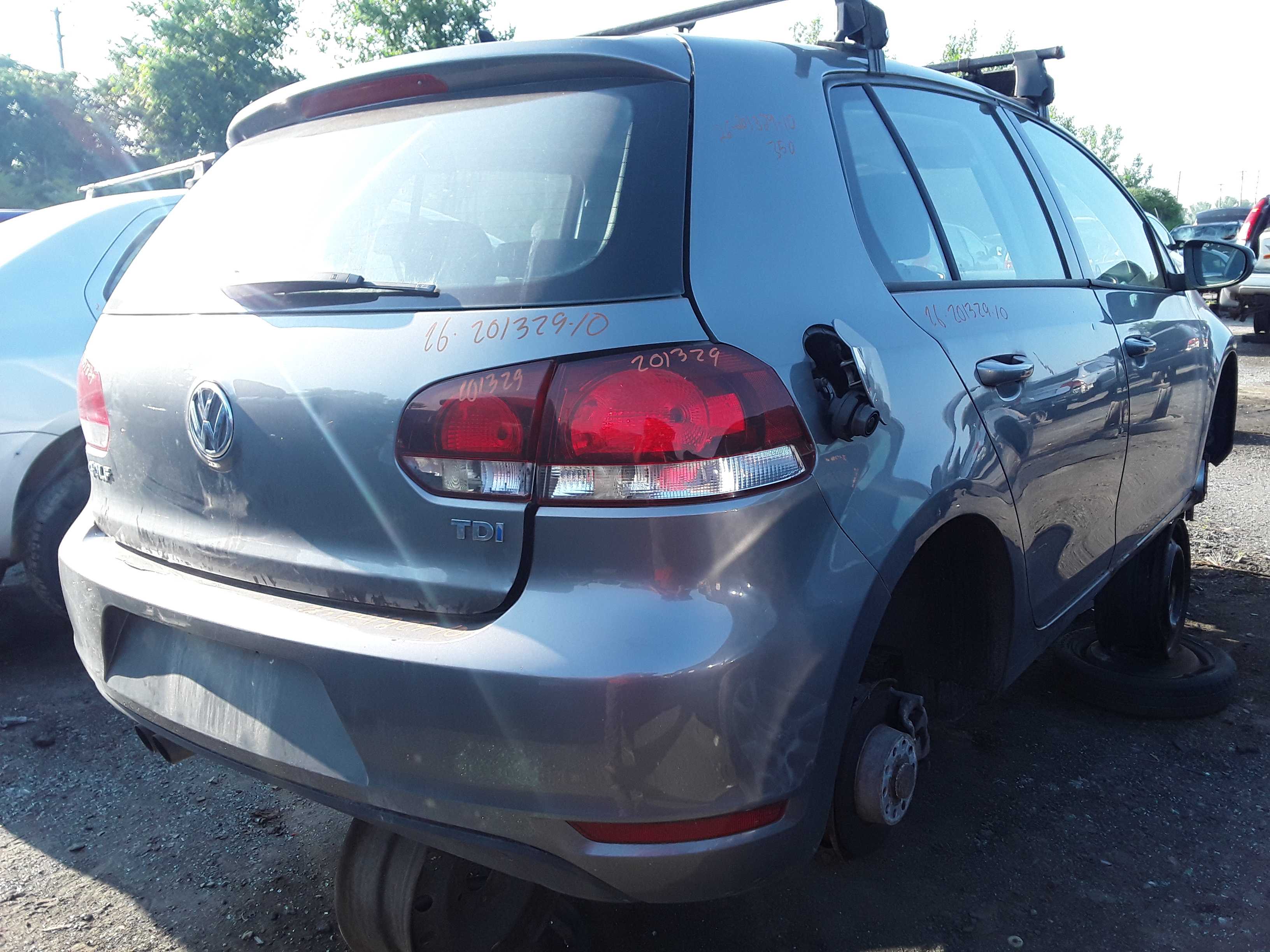 VOLKSWAGEN GOLF 2010