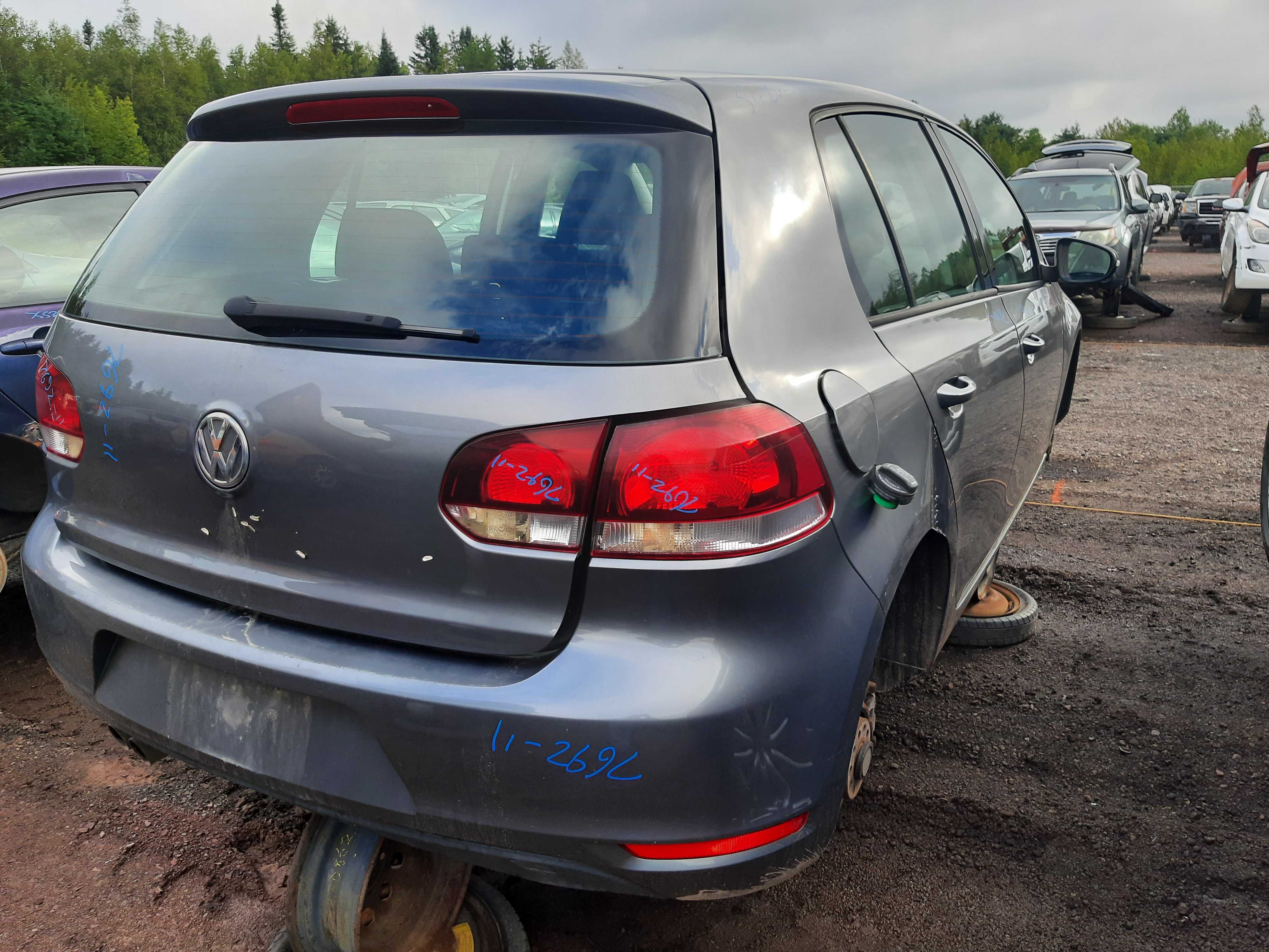 VOLKSWAGEN GOLF 2011